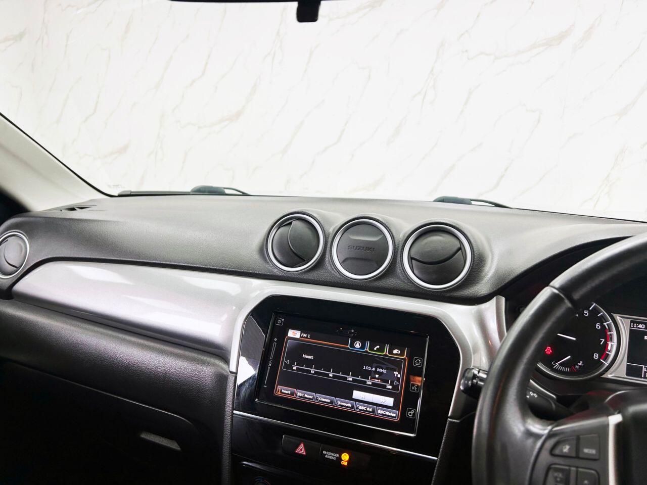 Suzuki Vitara view 16