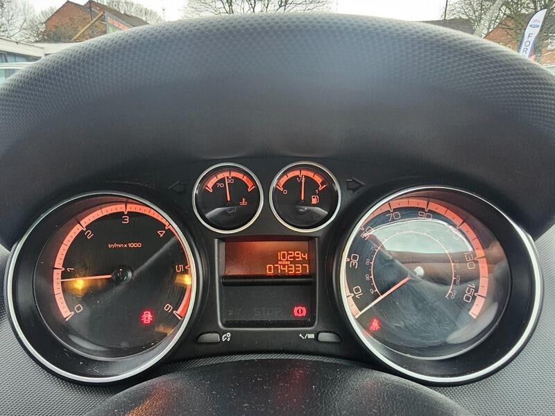 2011 Peugeot 308 CC 1.6 e-HDi Access Euro 5 (s/s) 2dr • 74,000 miles image 10
