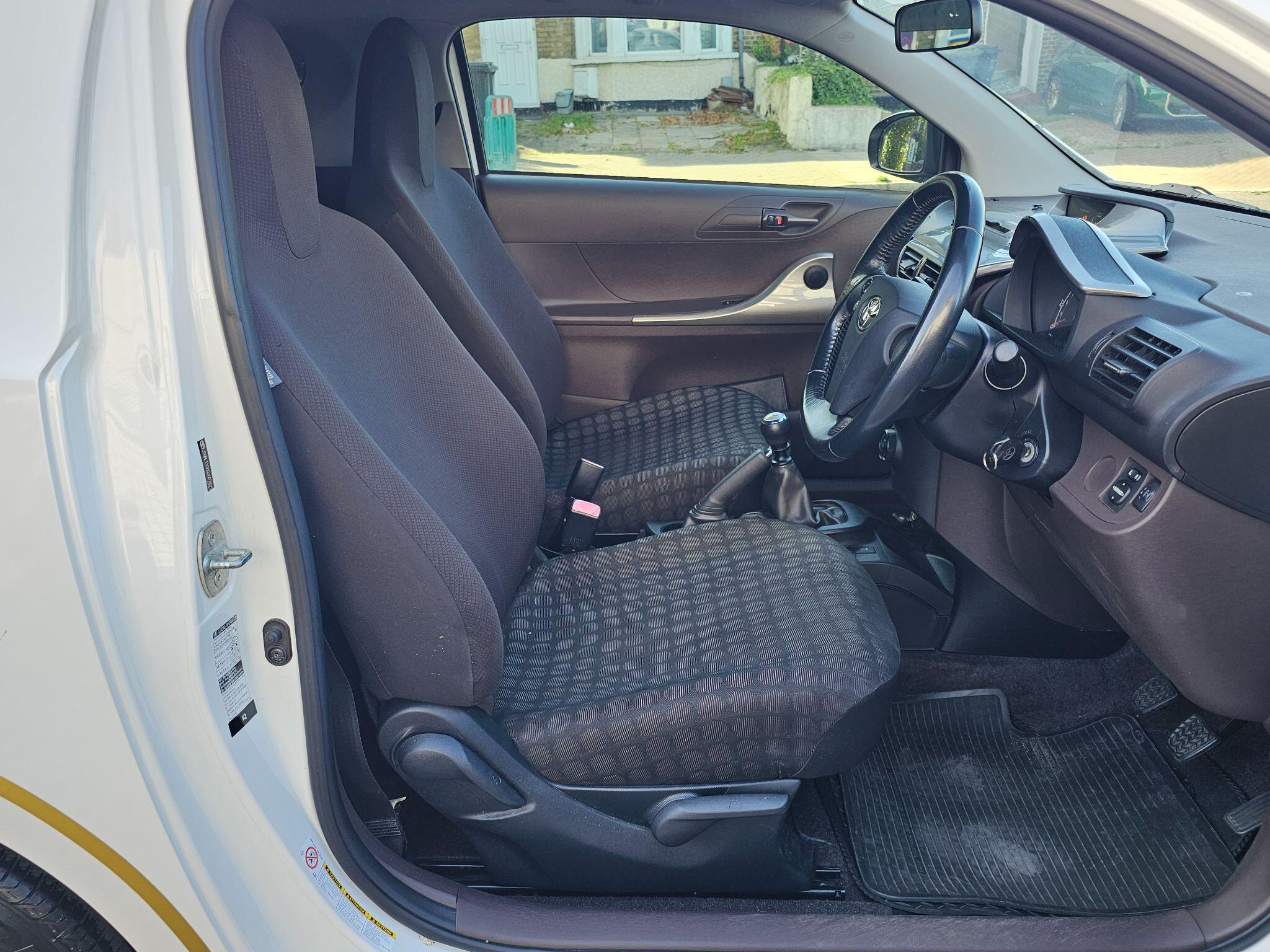Toyota Iq view 20