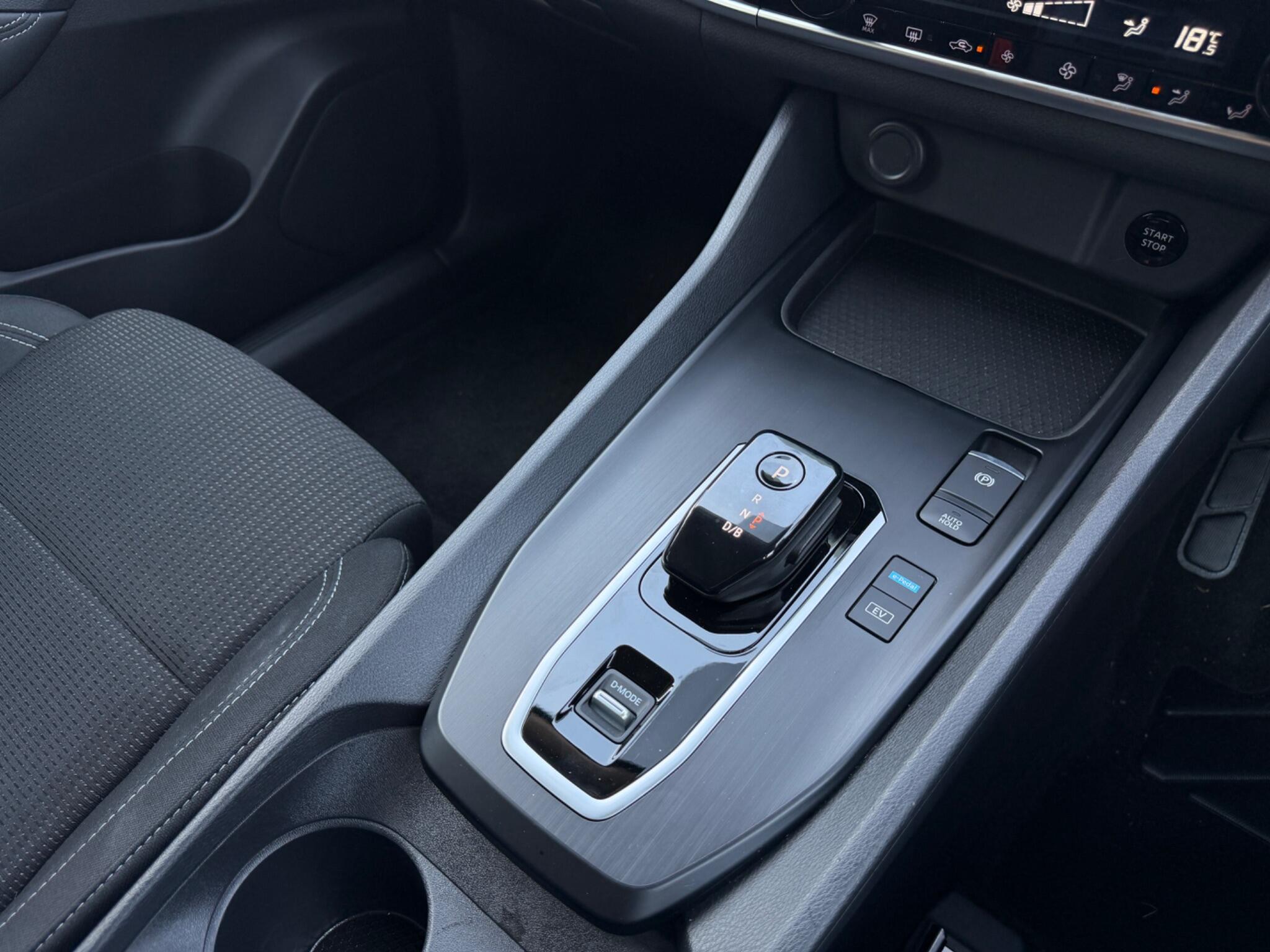 Nissan Qashqai view 25