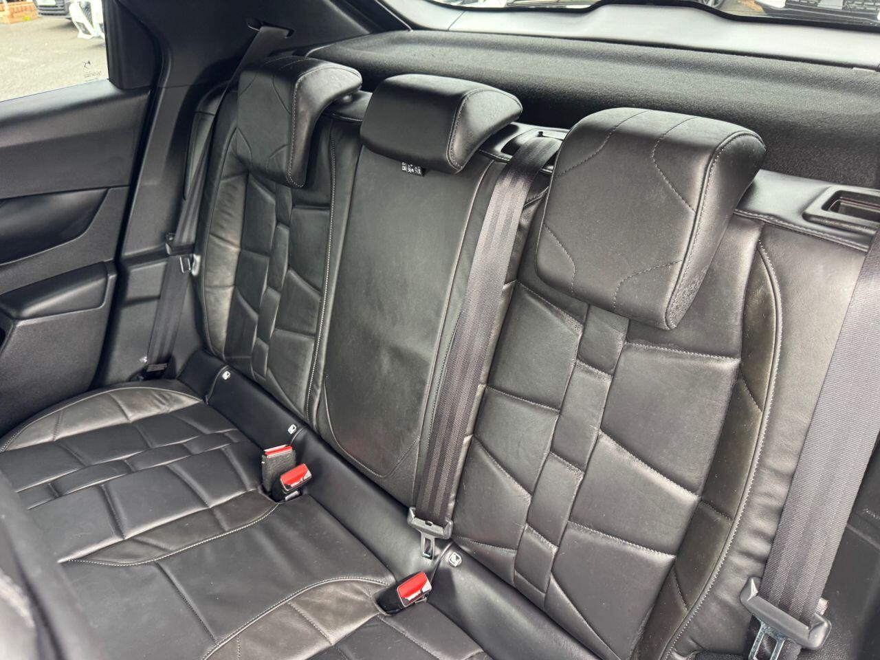 DS Automobiles DS 3 Crossback view 11