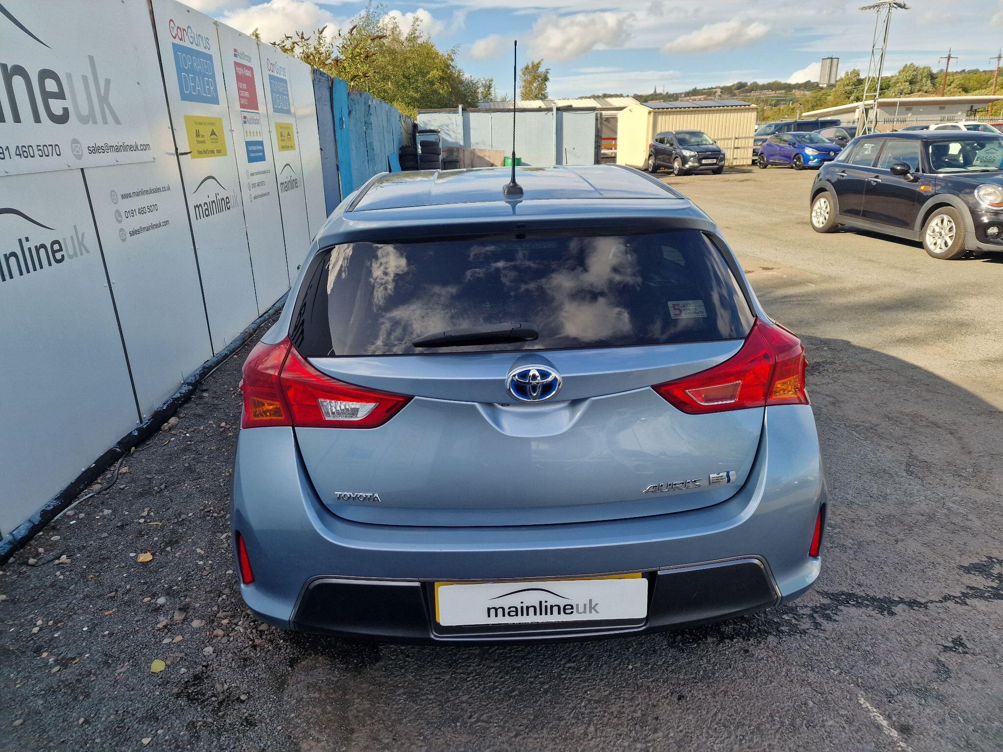 Toyota Auris view 15