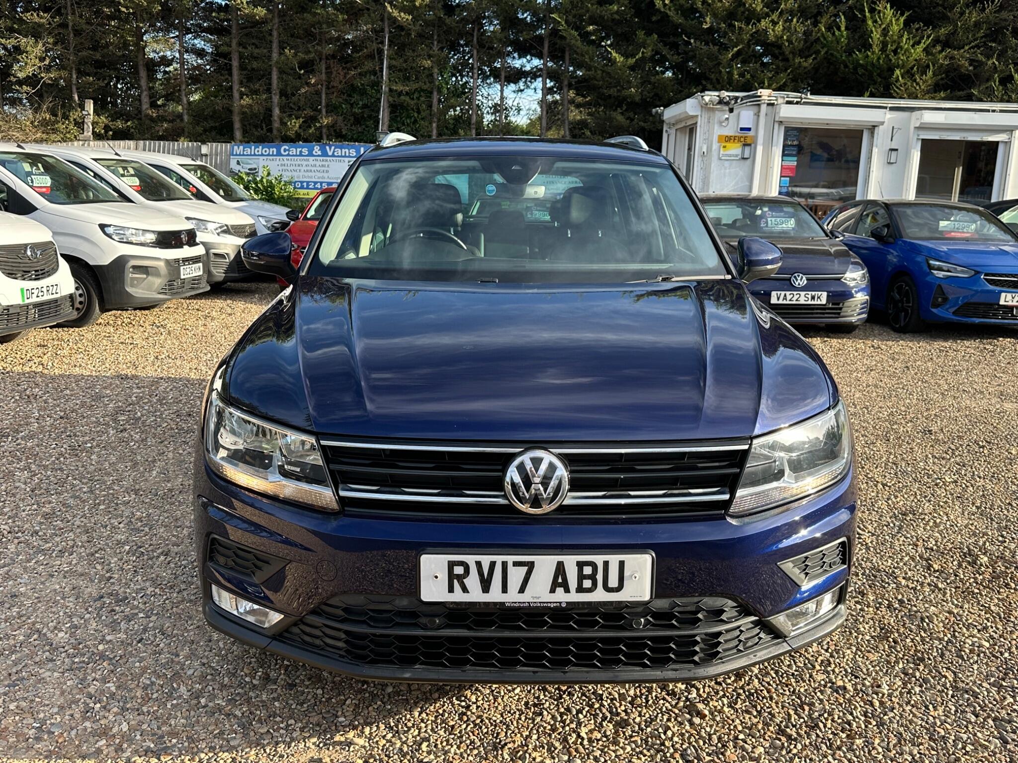 Volkswagen Tiguan view 8