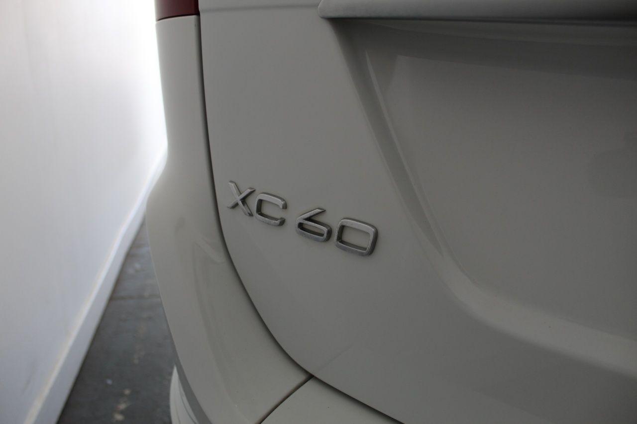 Volvo XC60 view 17