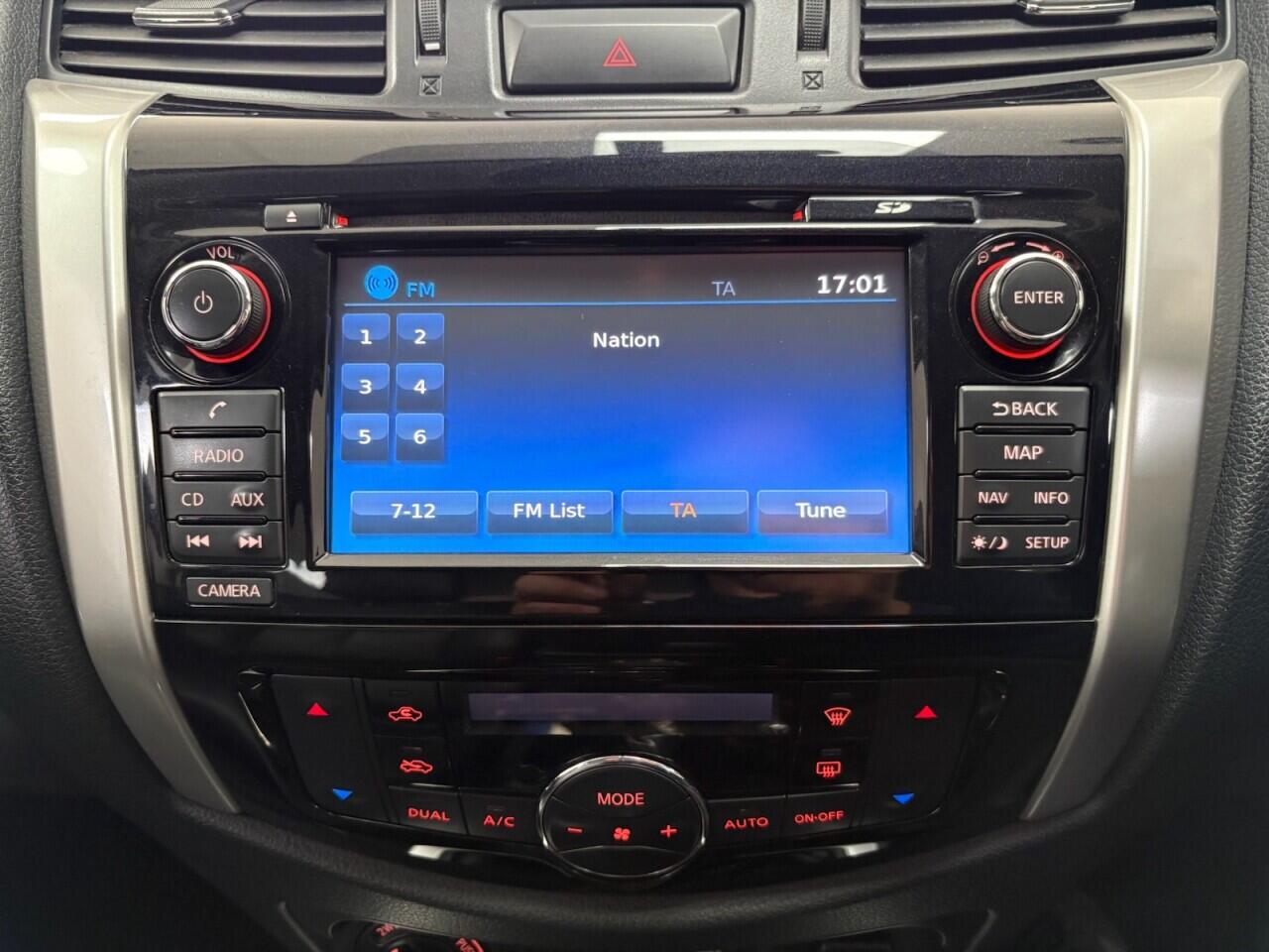 Nissan Navara view 25