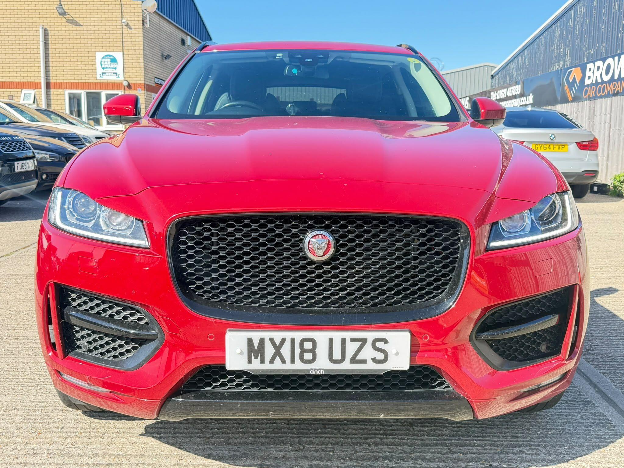 Jaguar F-Pace view 8