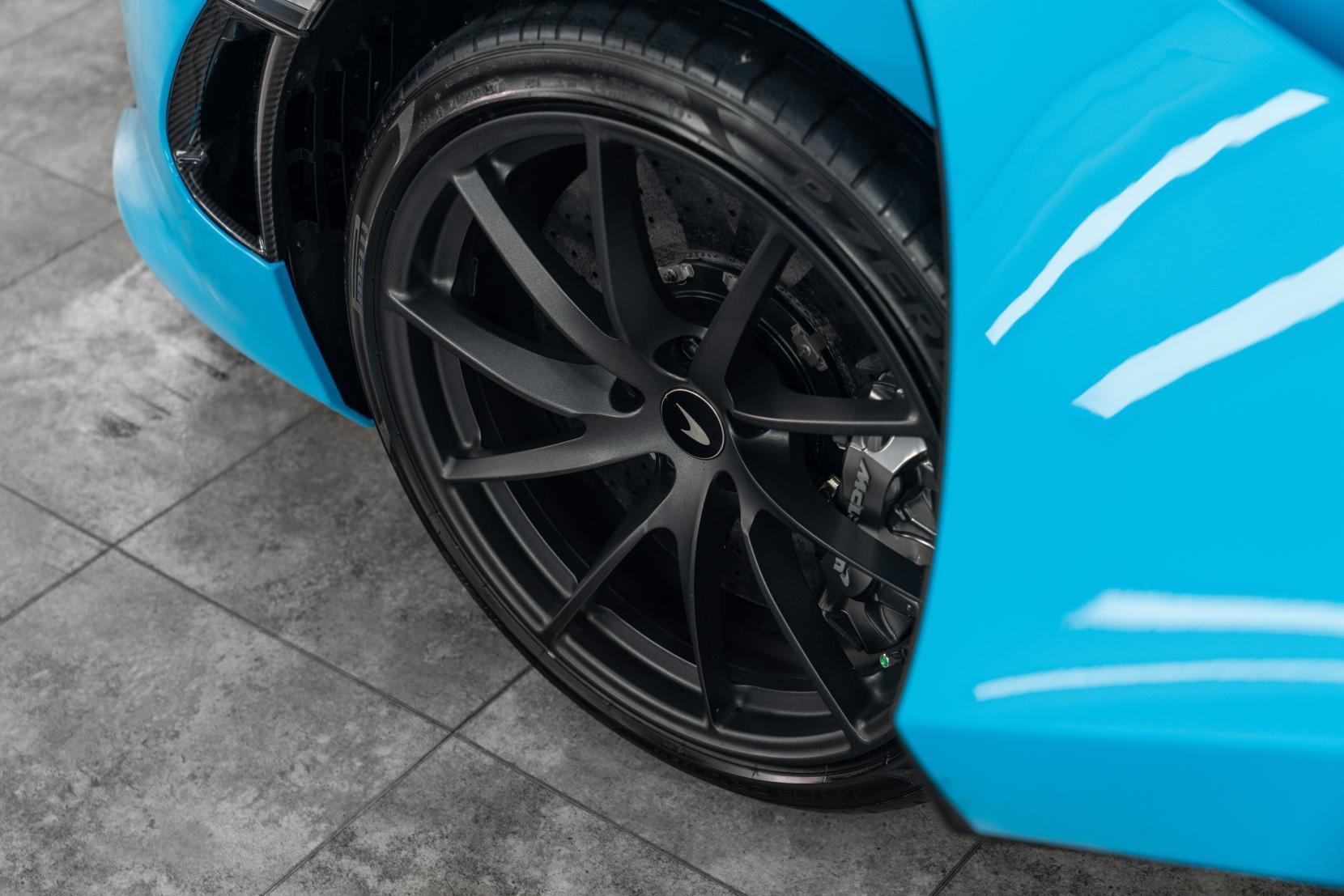 Mclaren 720s view 28