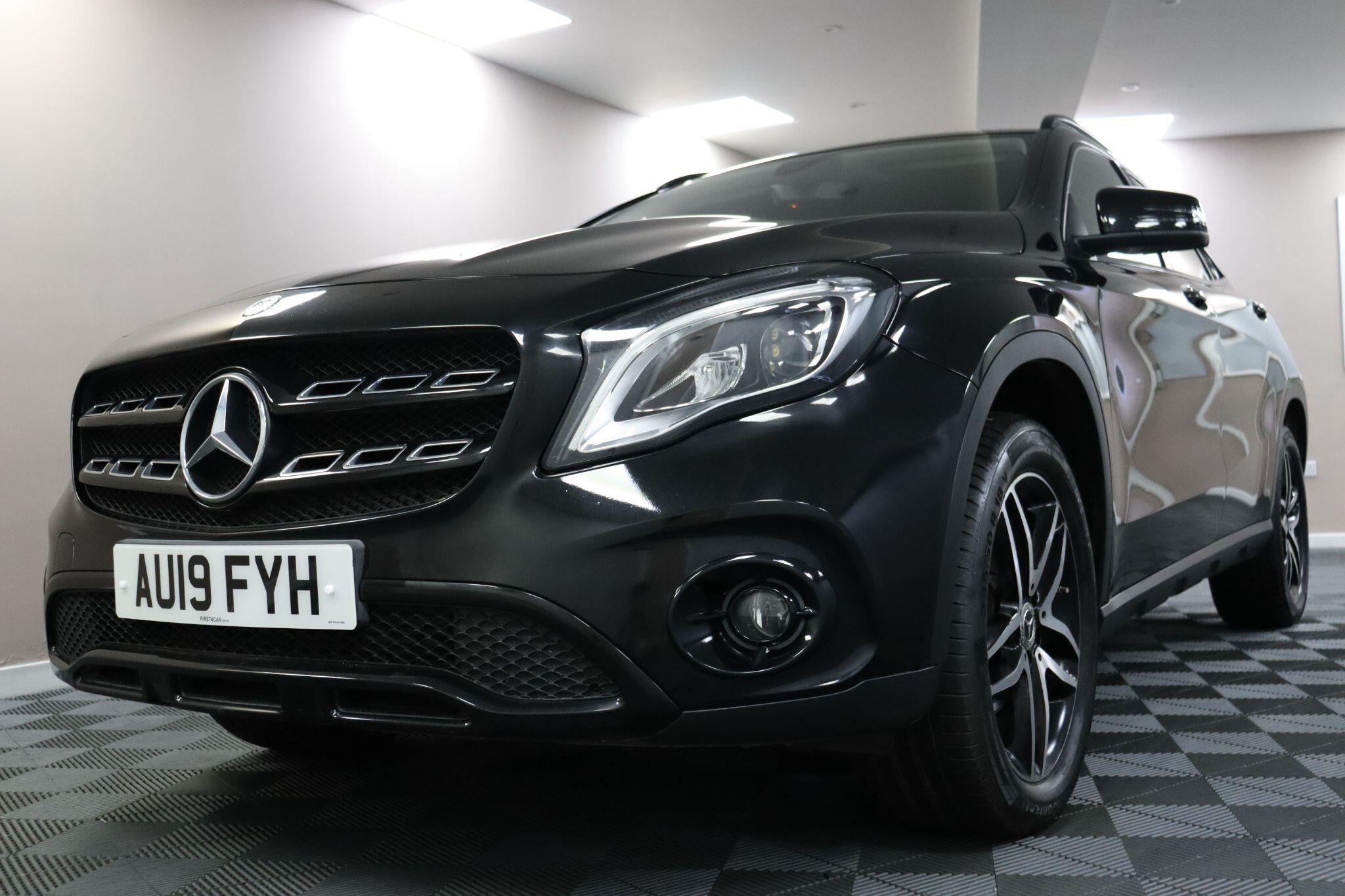 Mercedes-Benz Gla view 28