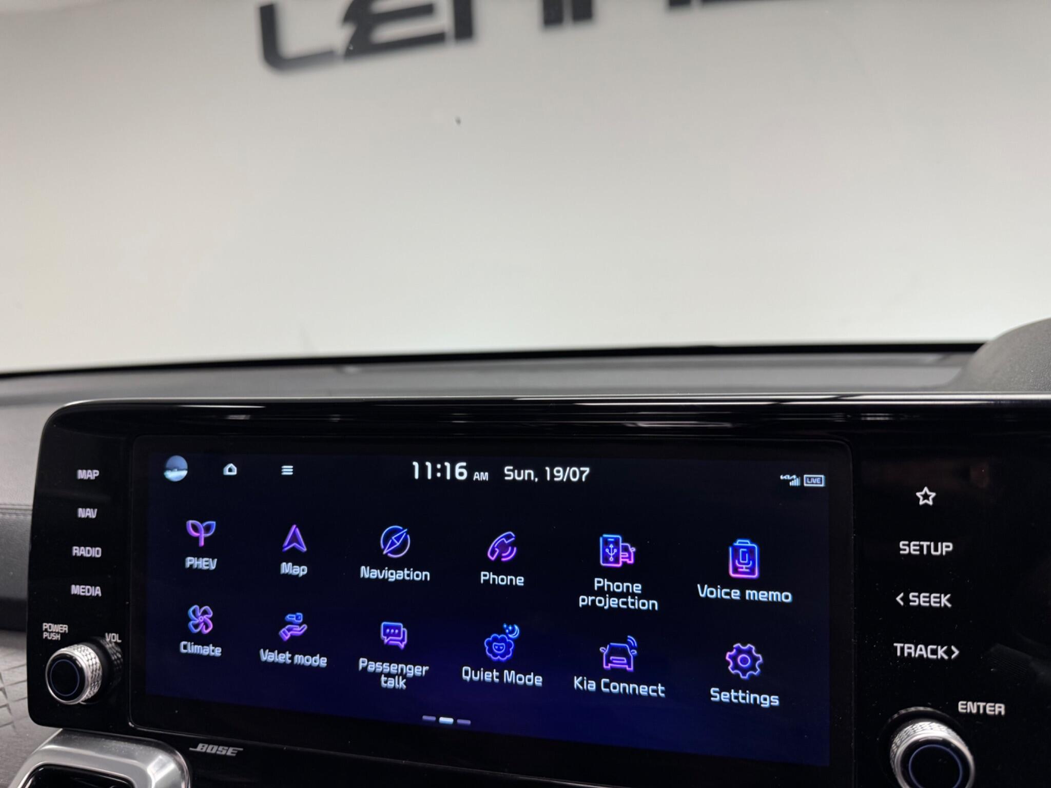 Kia Sorento view 18