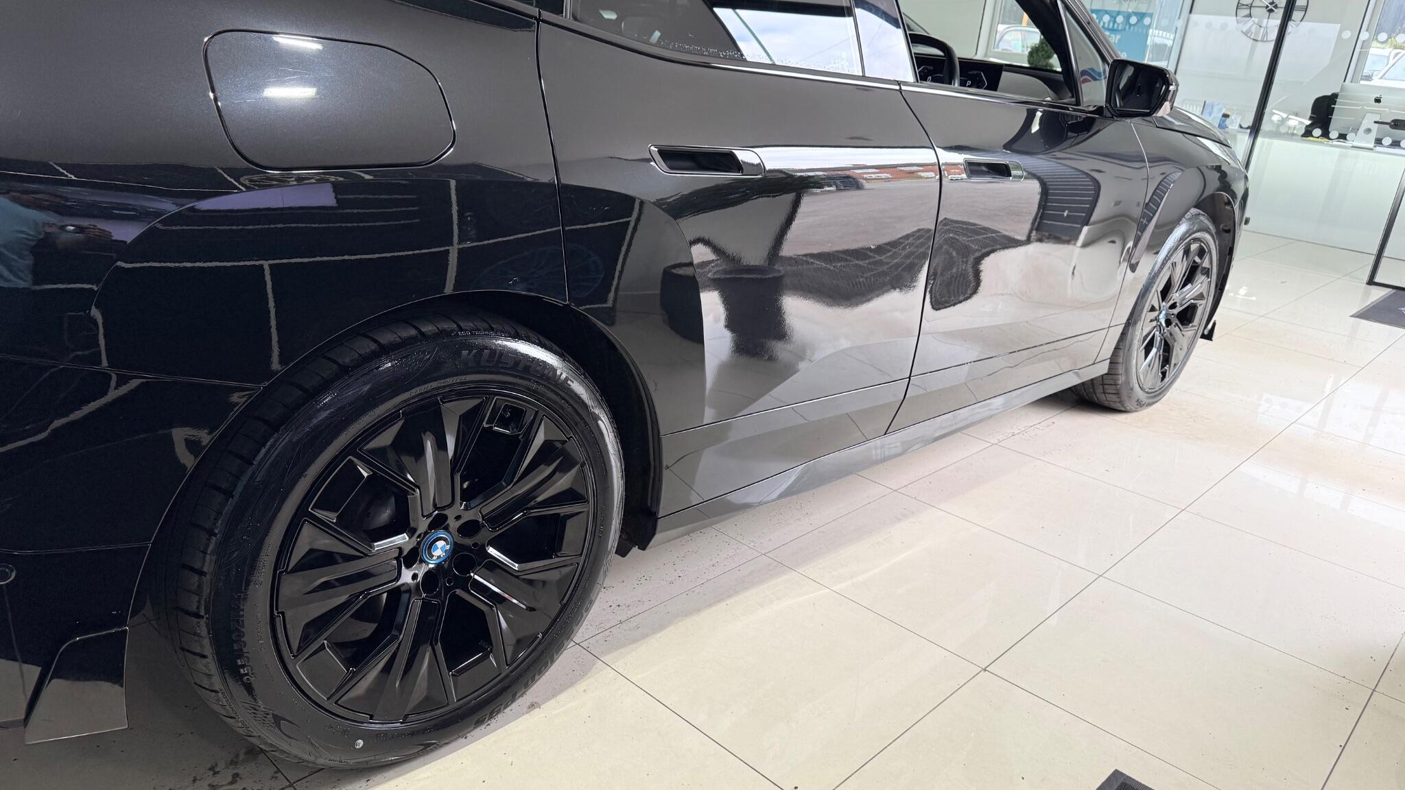 BMW iX view 27