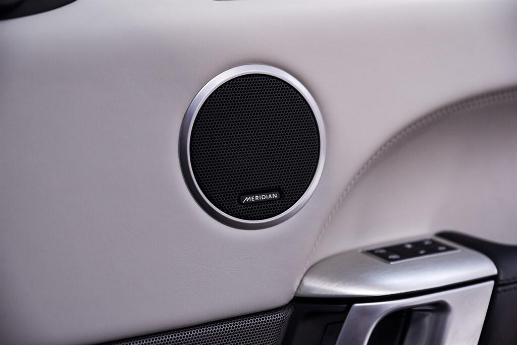 Land Rover Range Rover Sport view 27