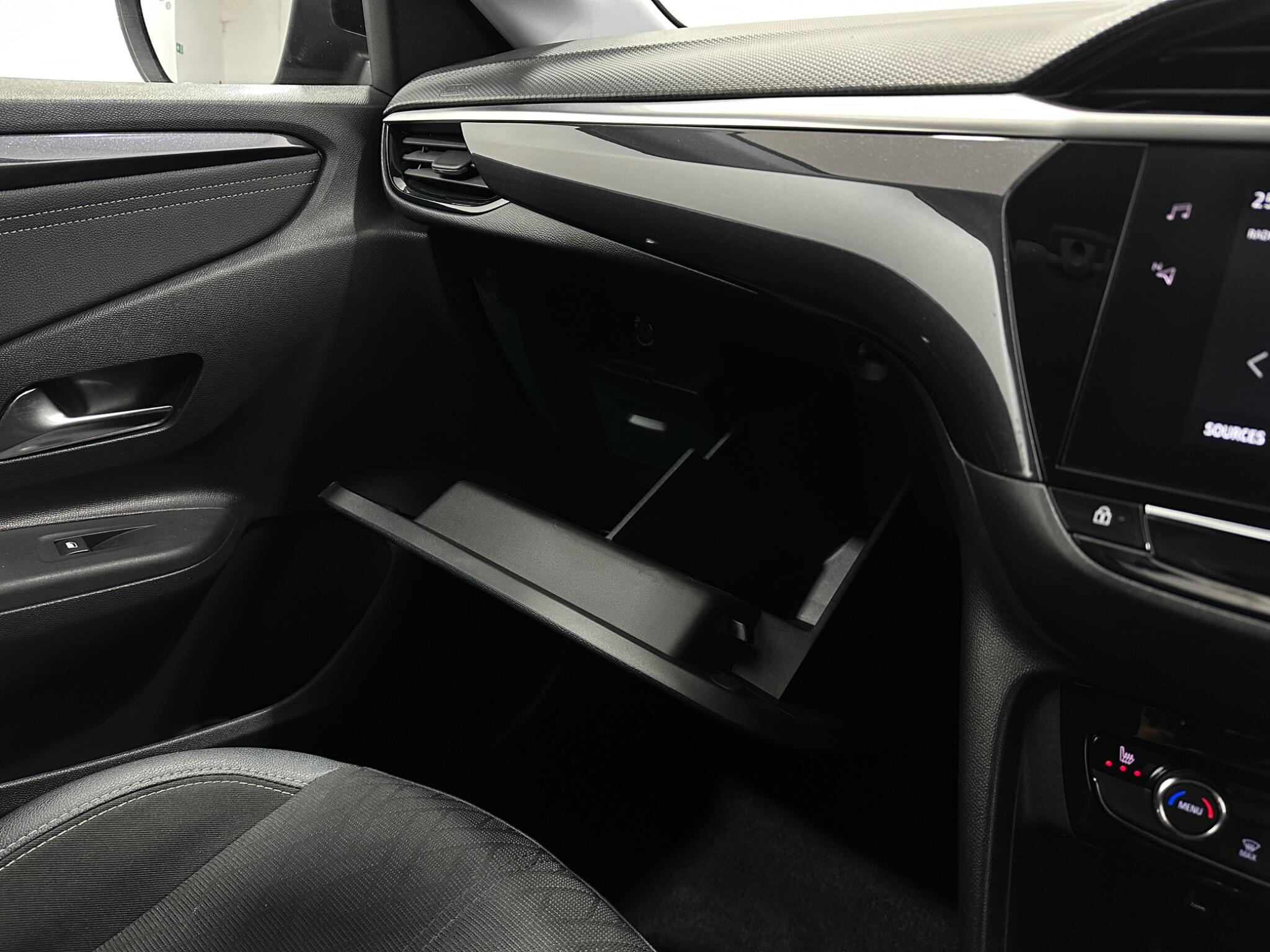 Vauxhall Corsa view 27