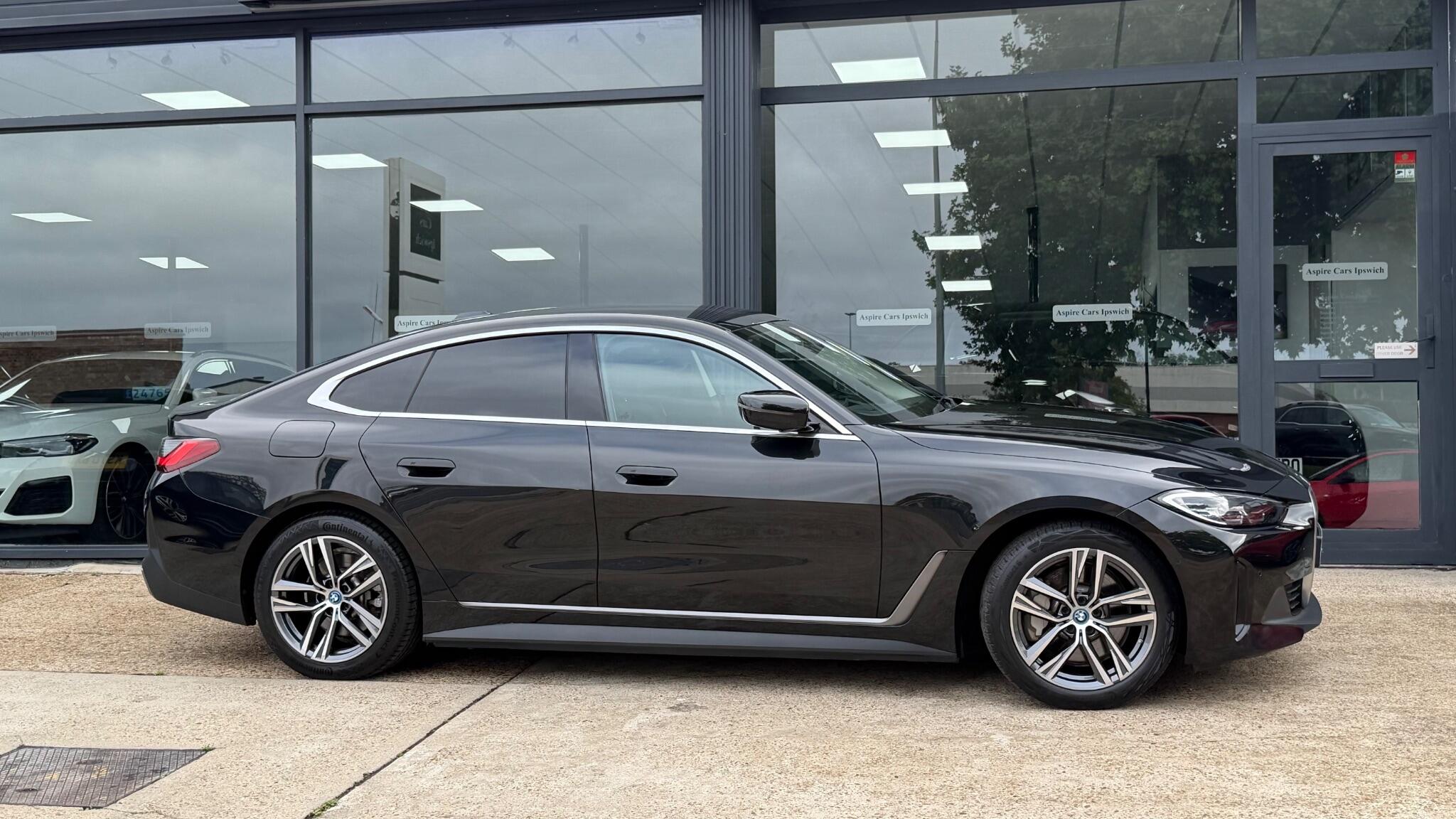 BMW I4 view 9