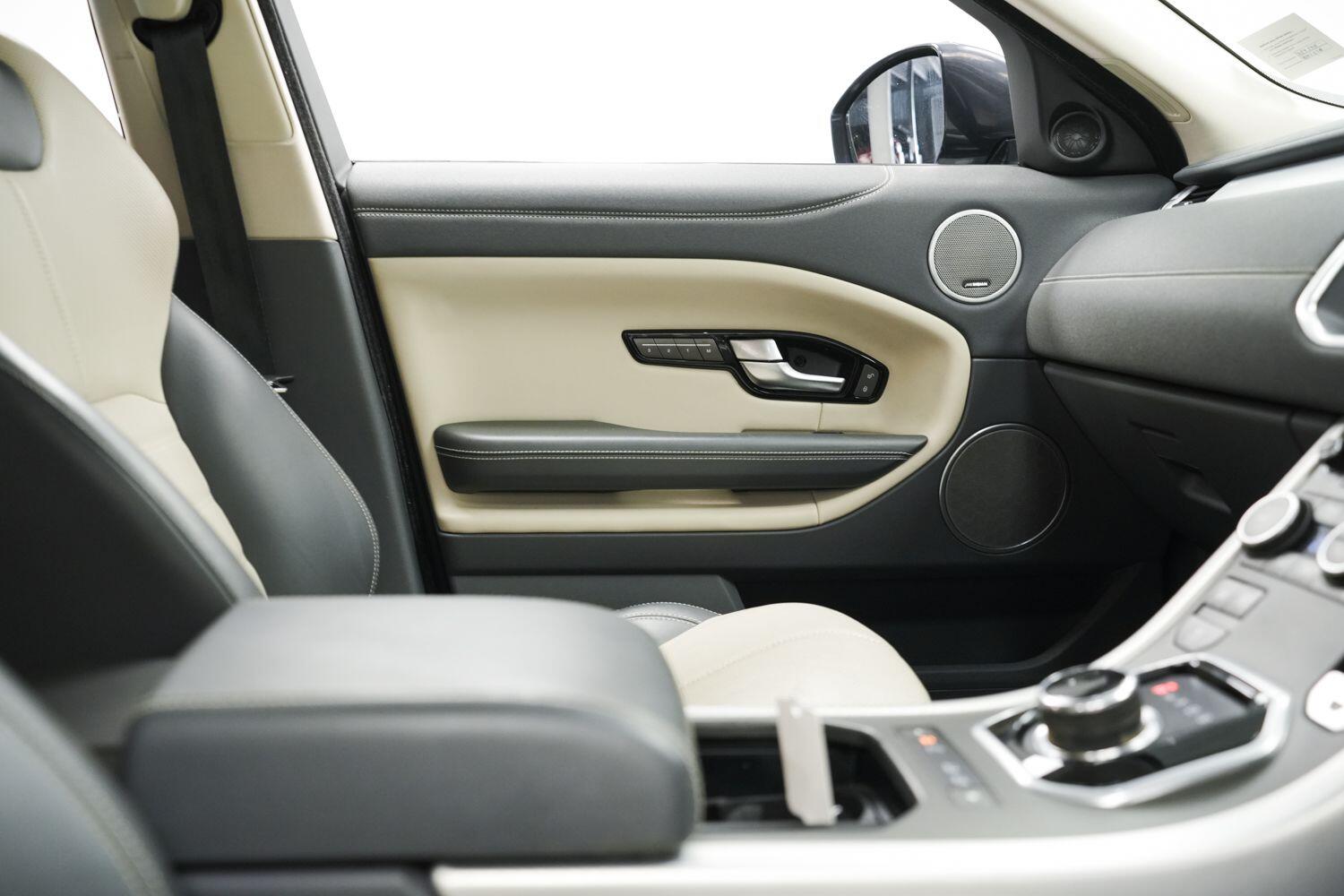 Land Rover Range Rover Evoque view 6