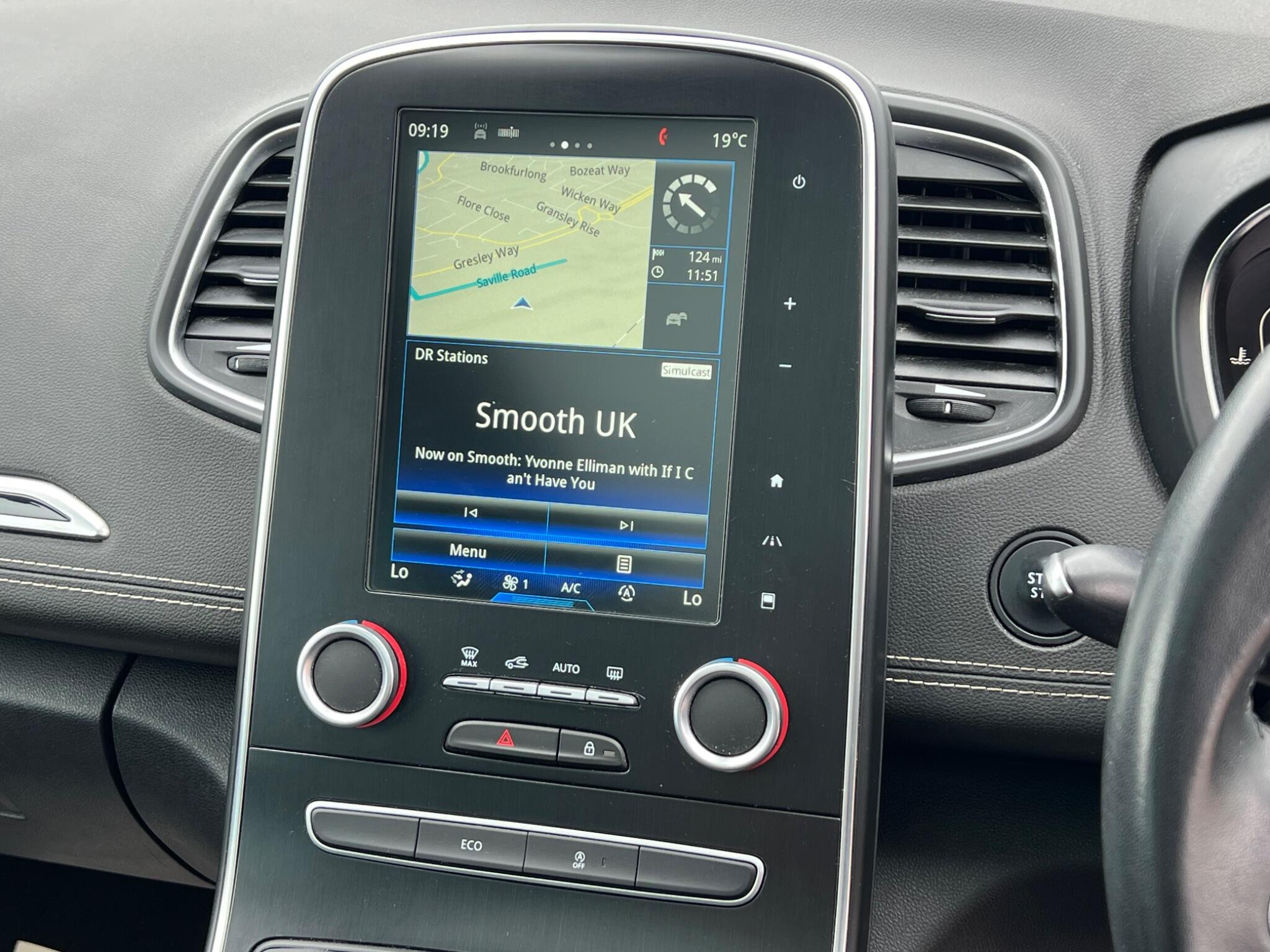 Renault Grand Scenic view 16