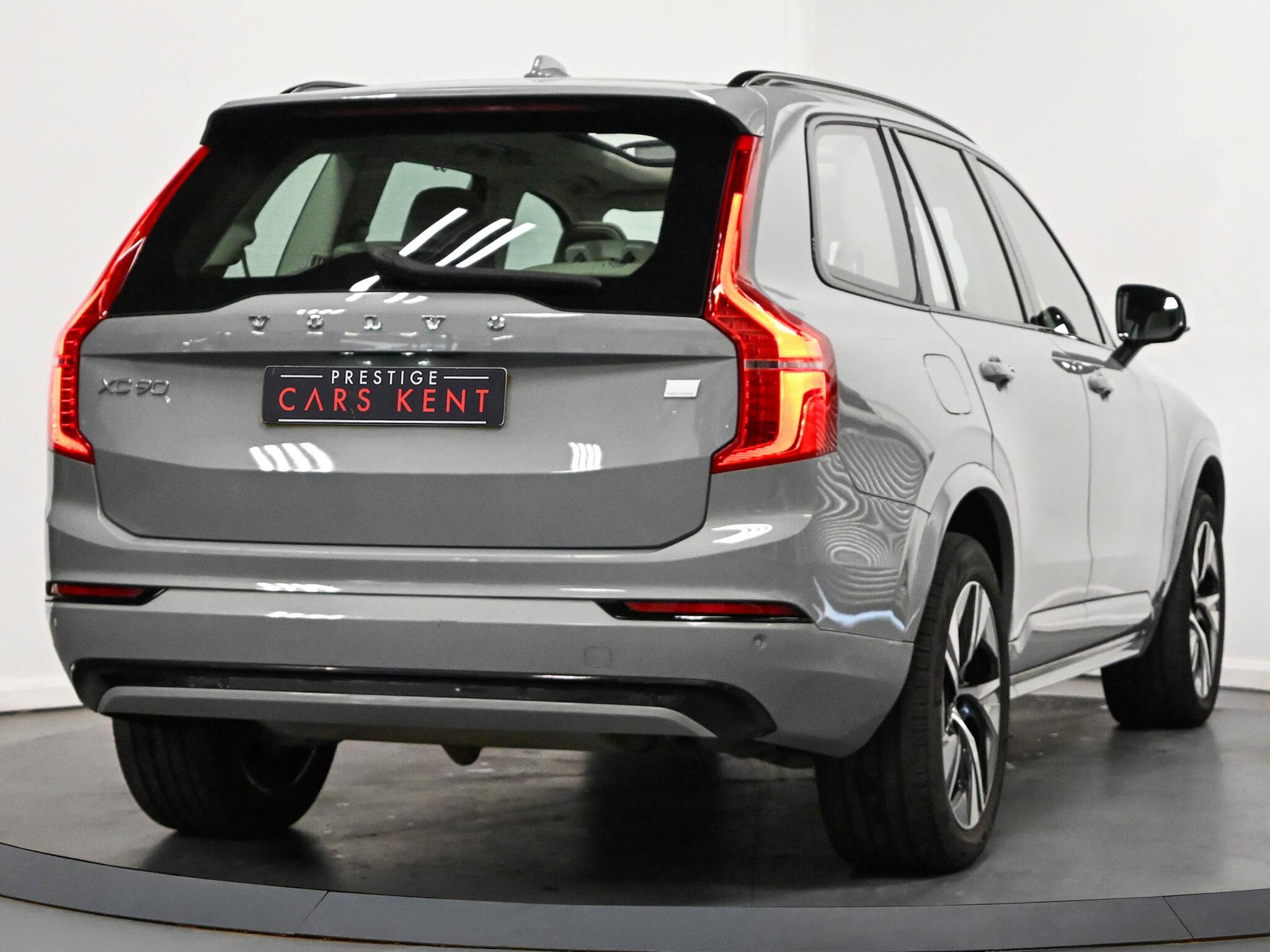 Volvo XC90 view 27