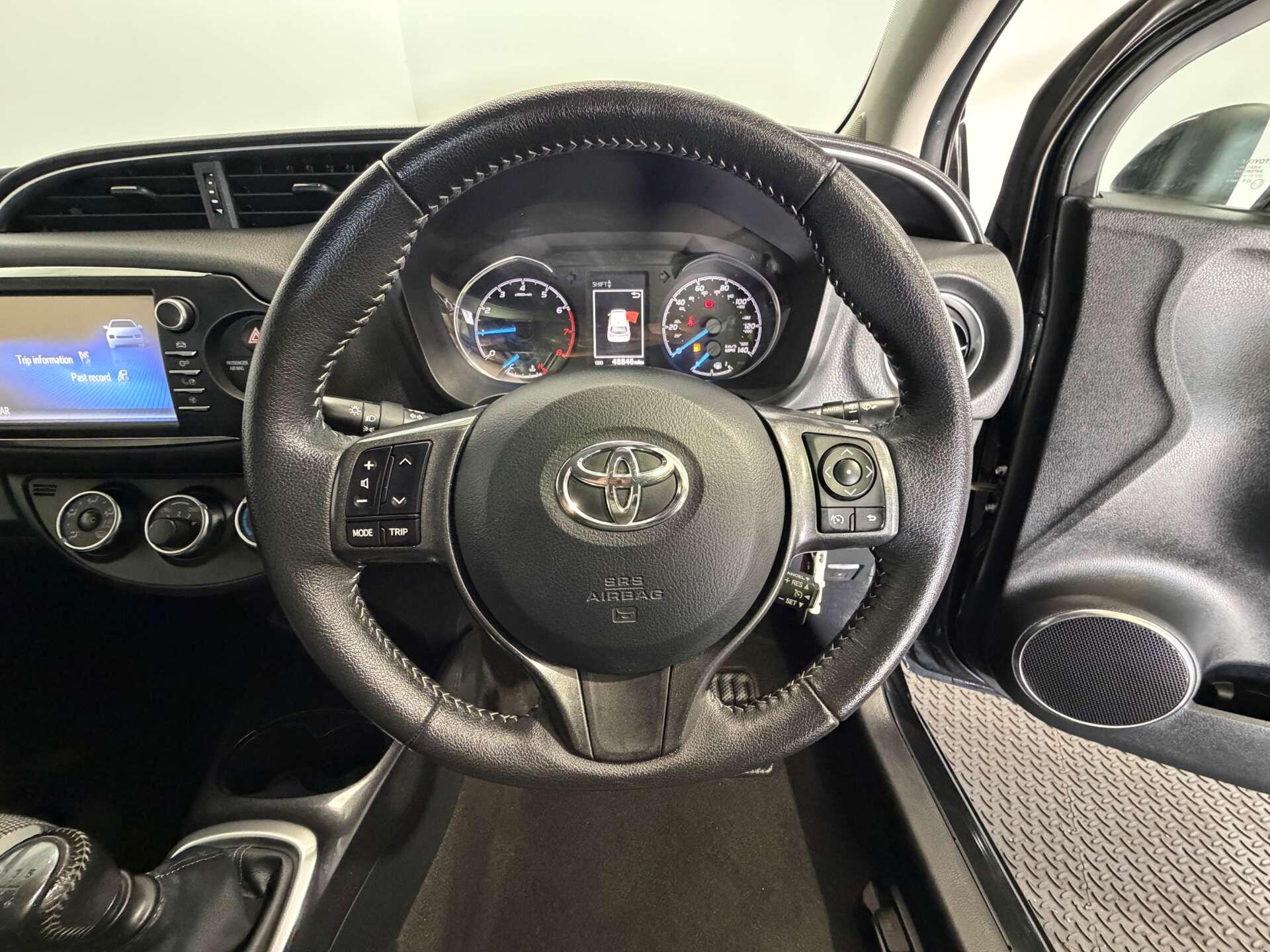 Toyota Yaris view 22