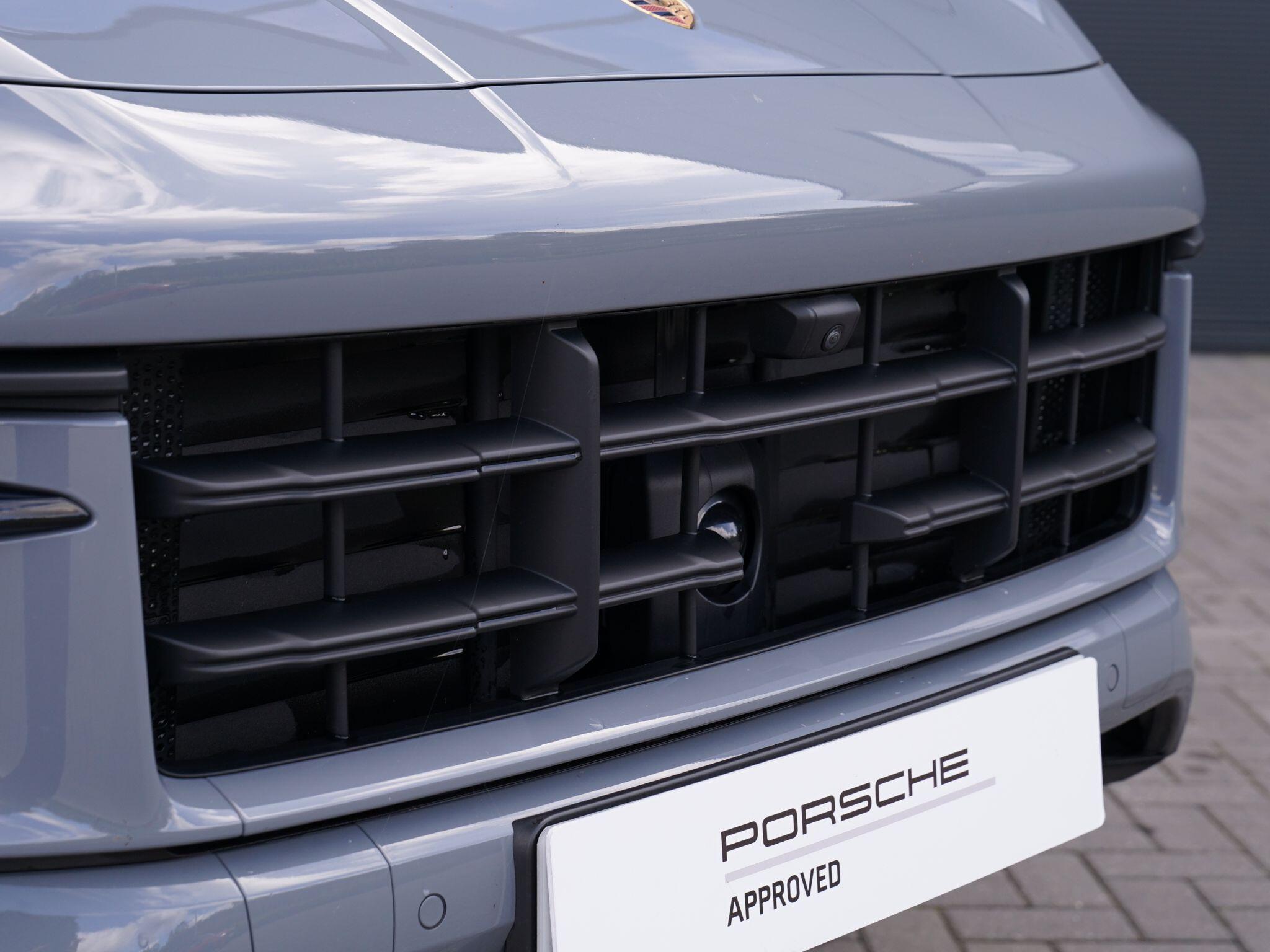 Porsche Cayenne view 121