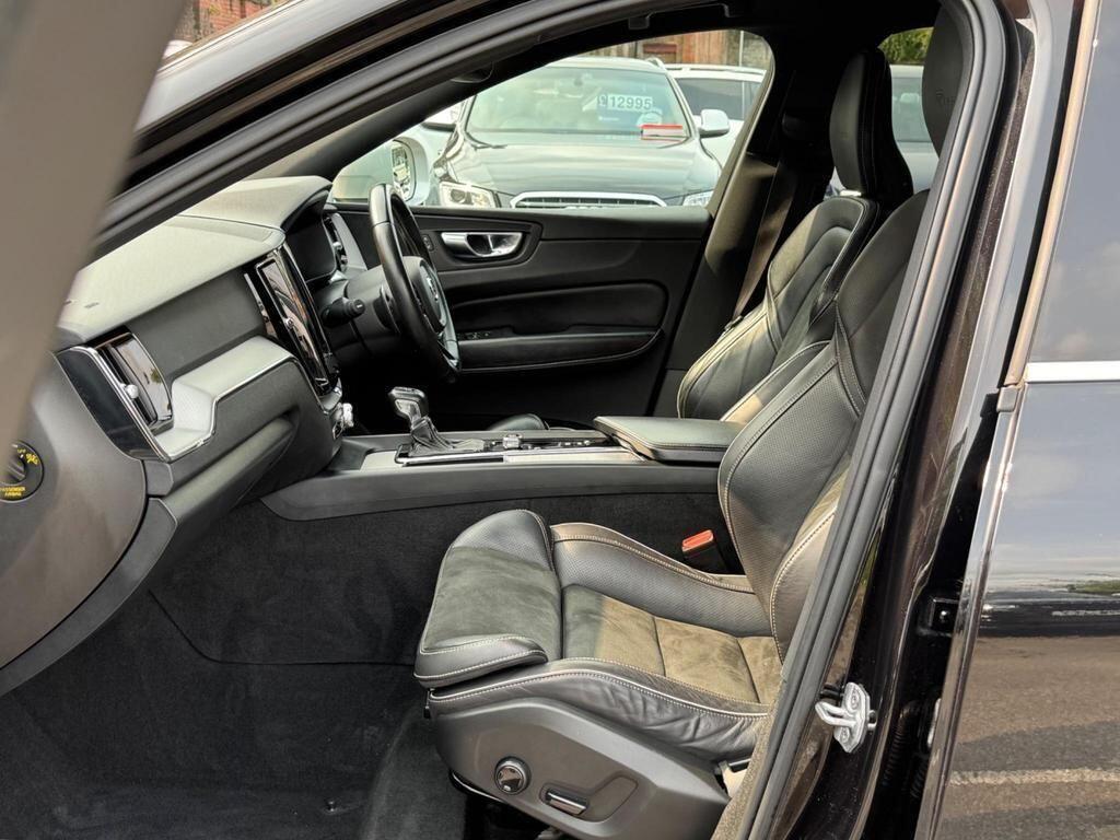 Volvo XC60 view 15