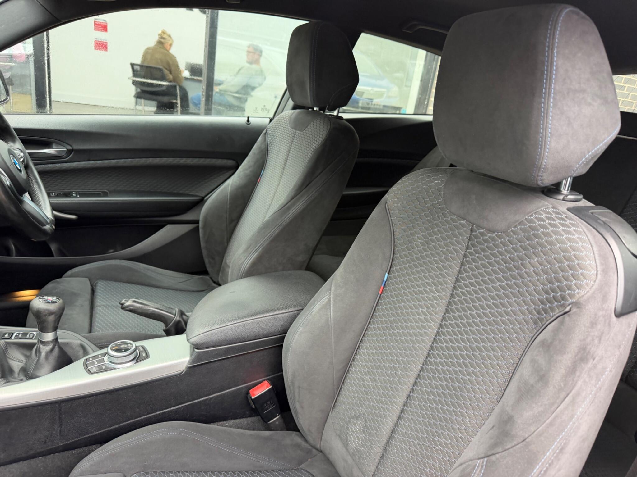 BMW 1 Series view 17