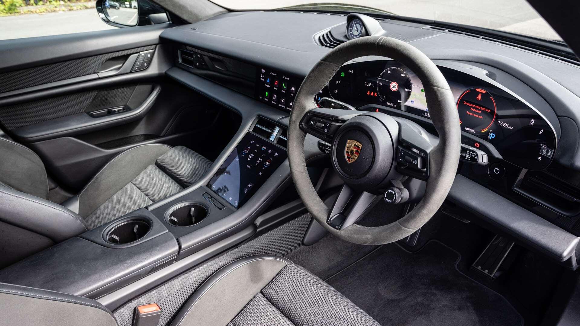 Porsche Taycan view 11