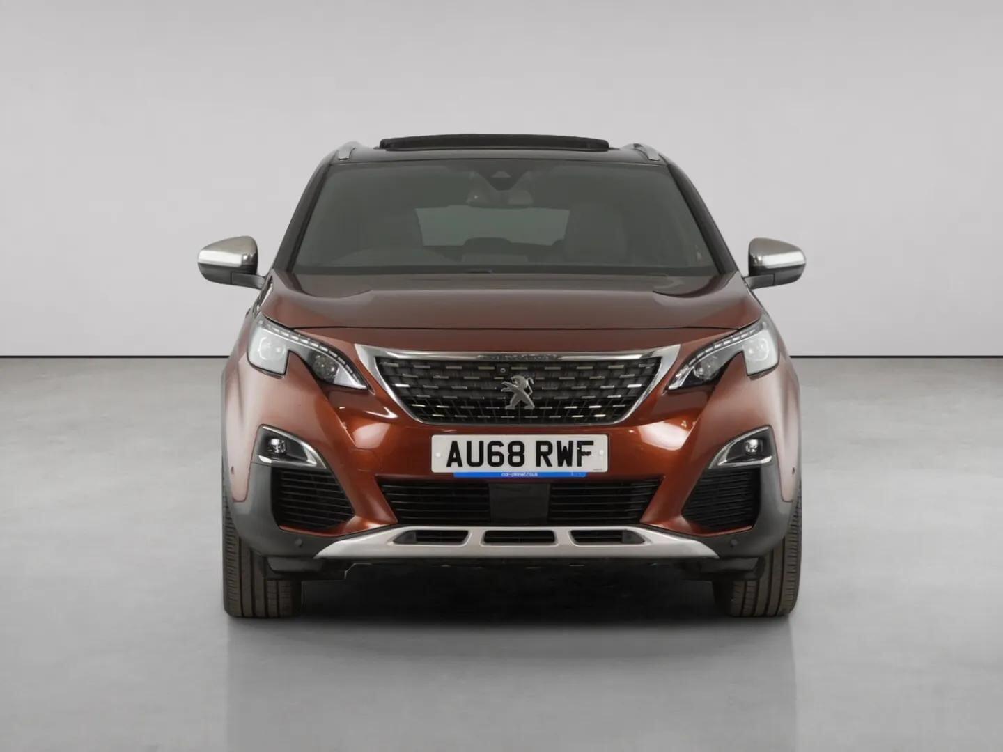 Peugeot 3008 view 5