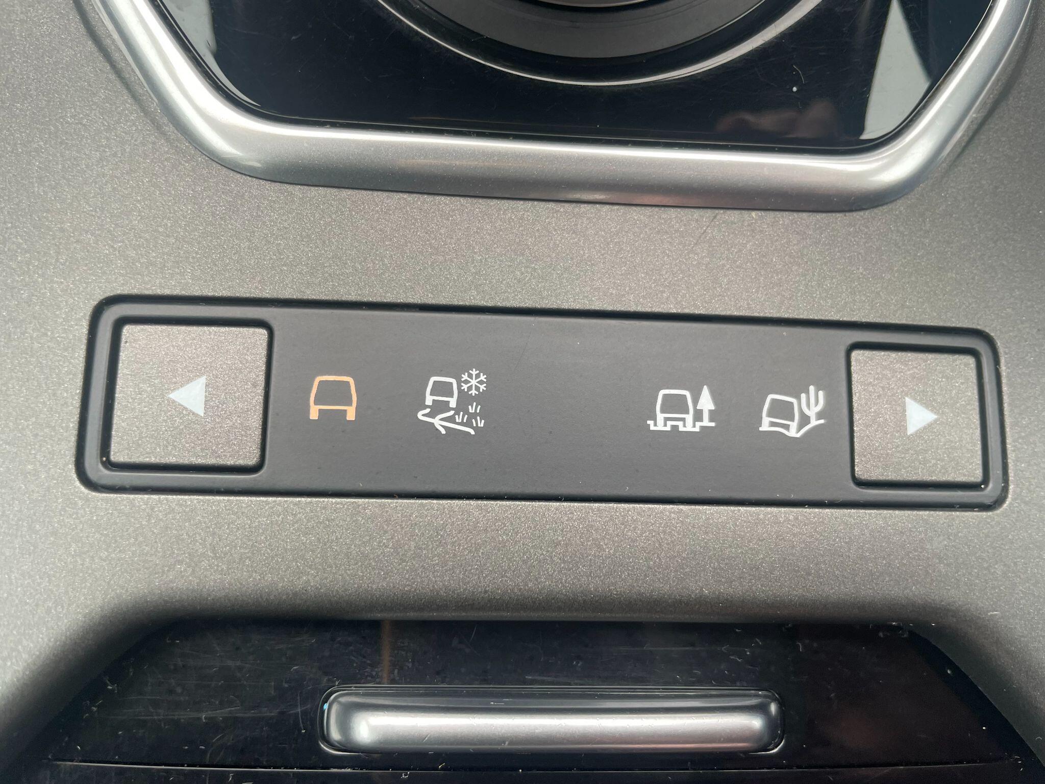 Land Rover Range Rover Evoque view 29