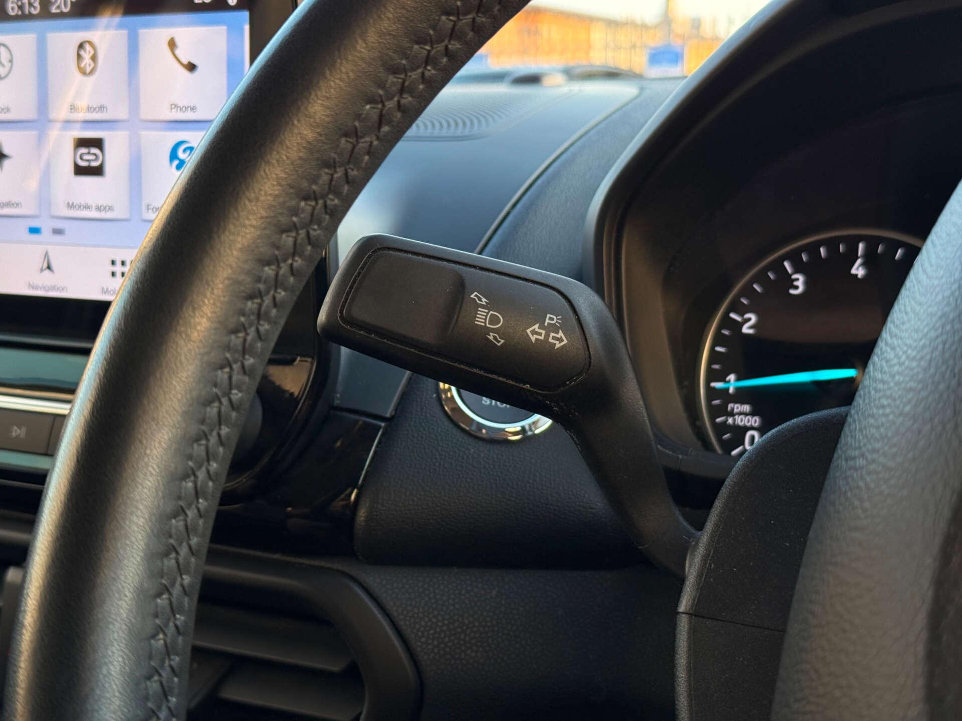 Ford Ecosport view 48