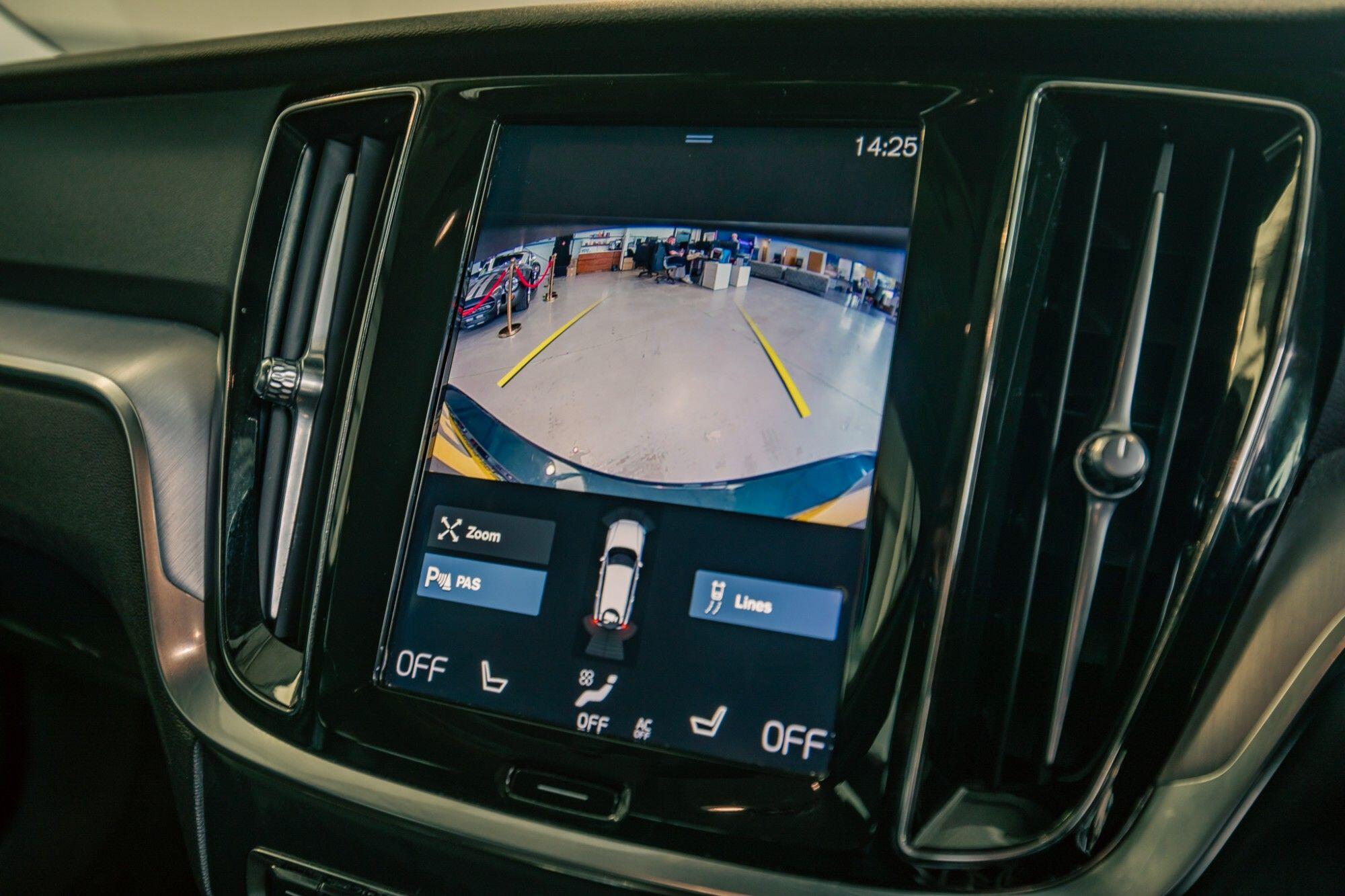 Volvo V60 view 17