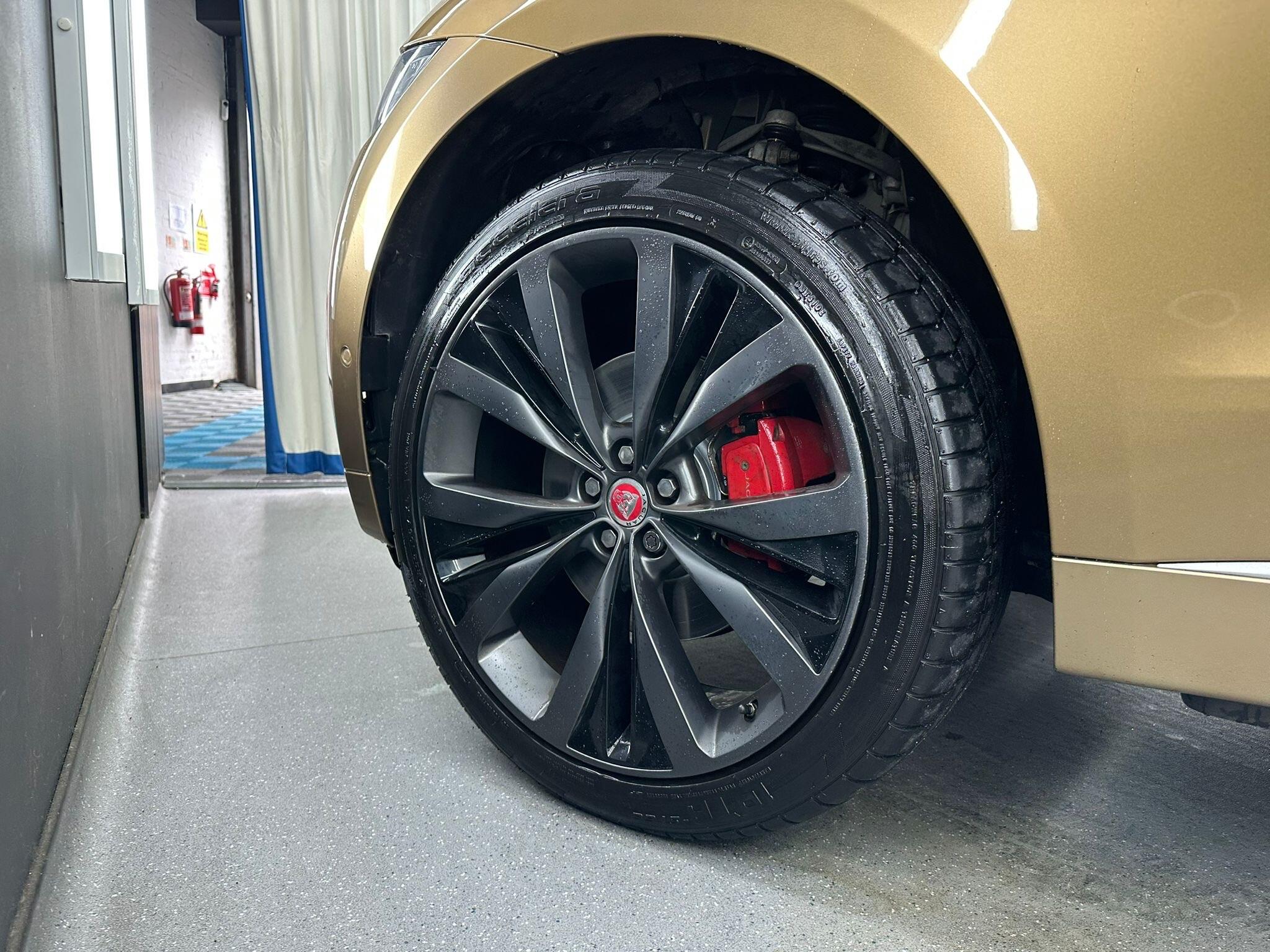 Jaguar F-Pace view 20