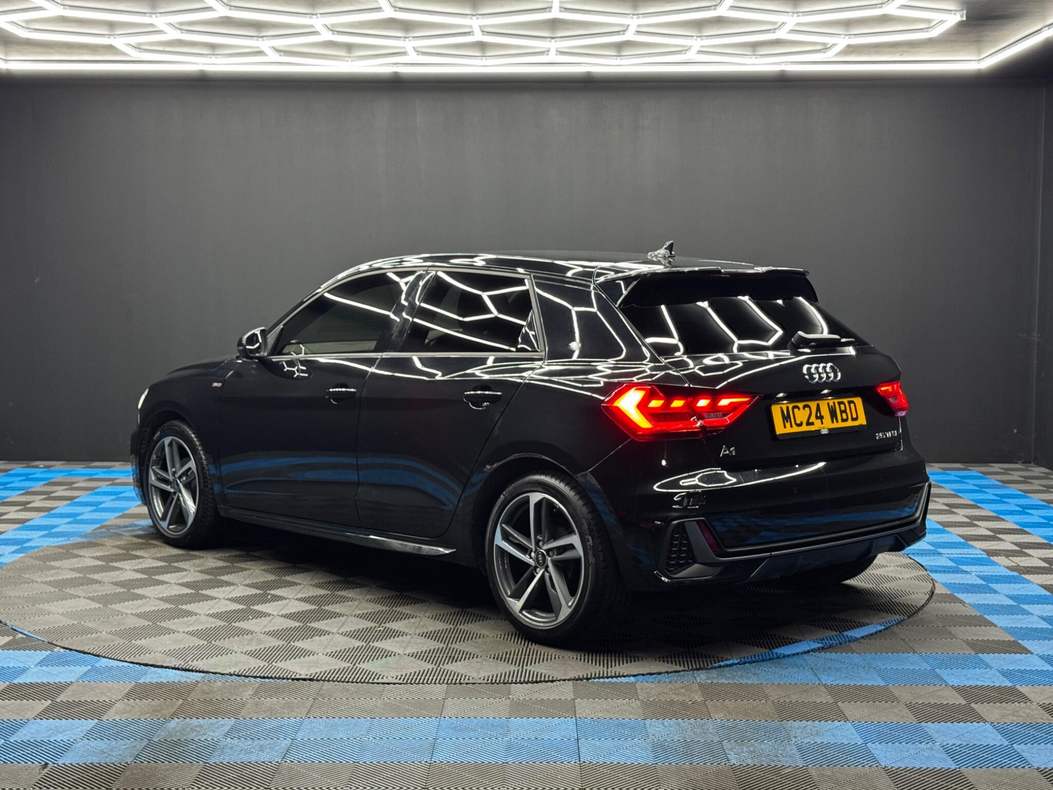 Audi A1 view 7