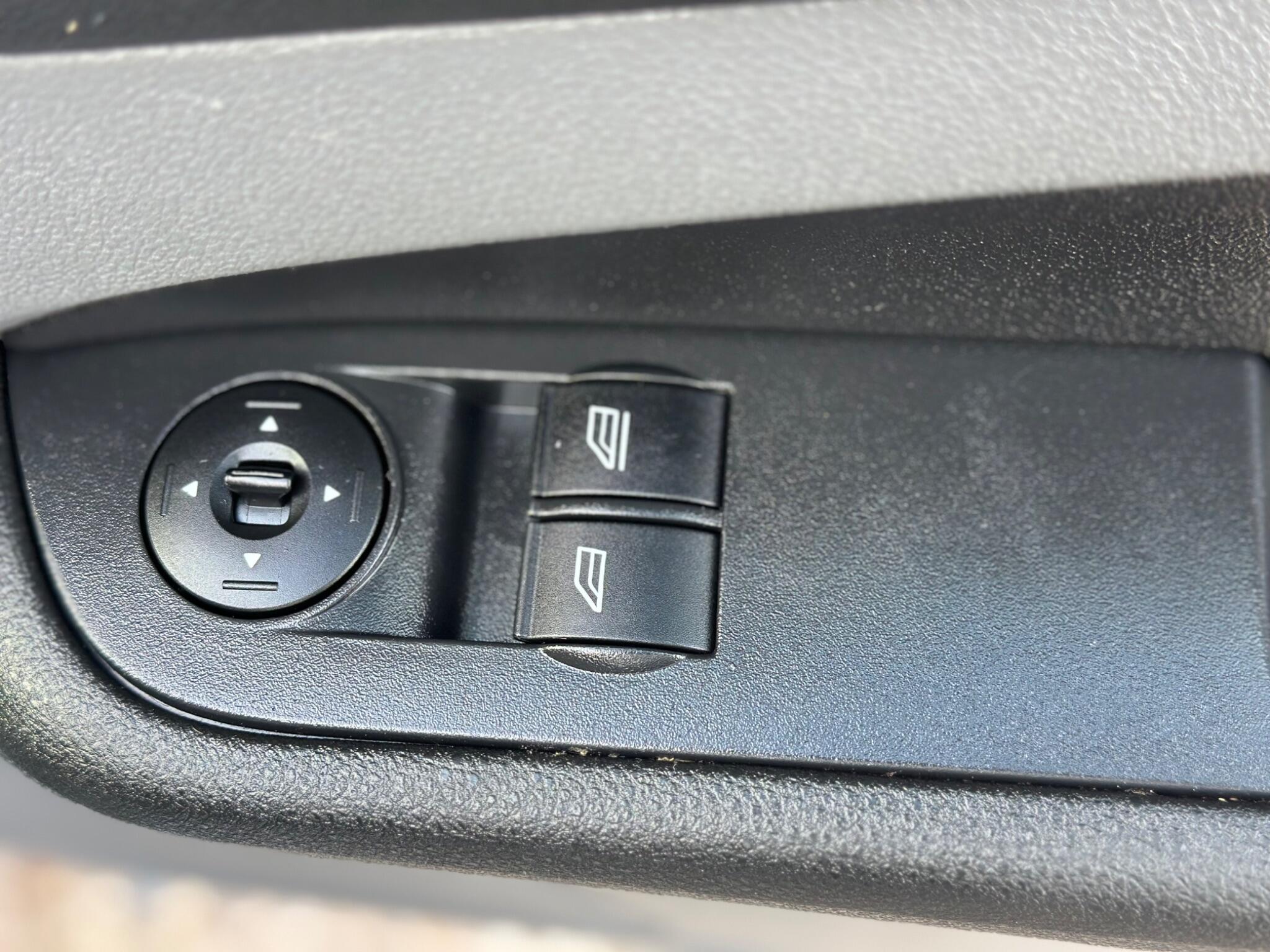 Ford Focus view 44
