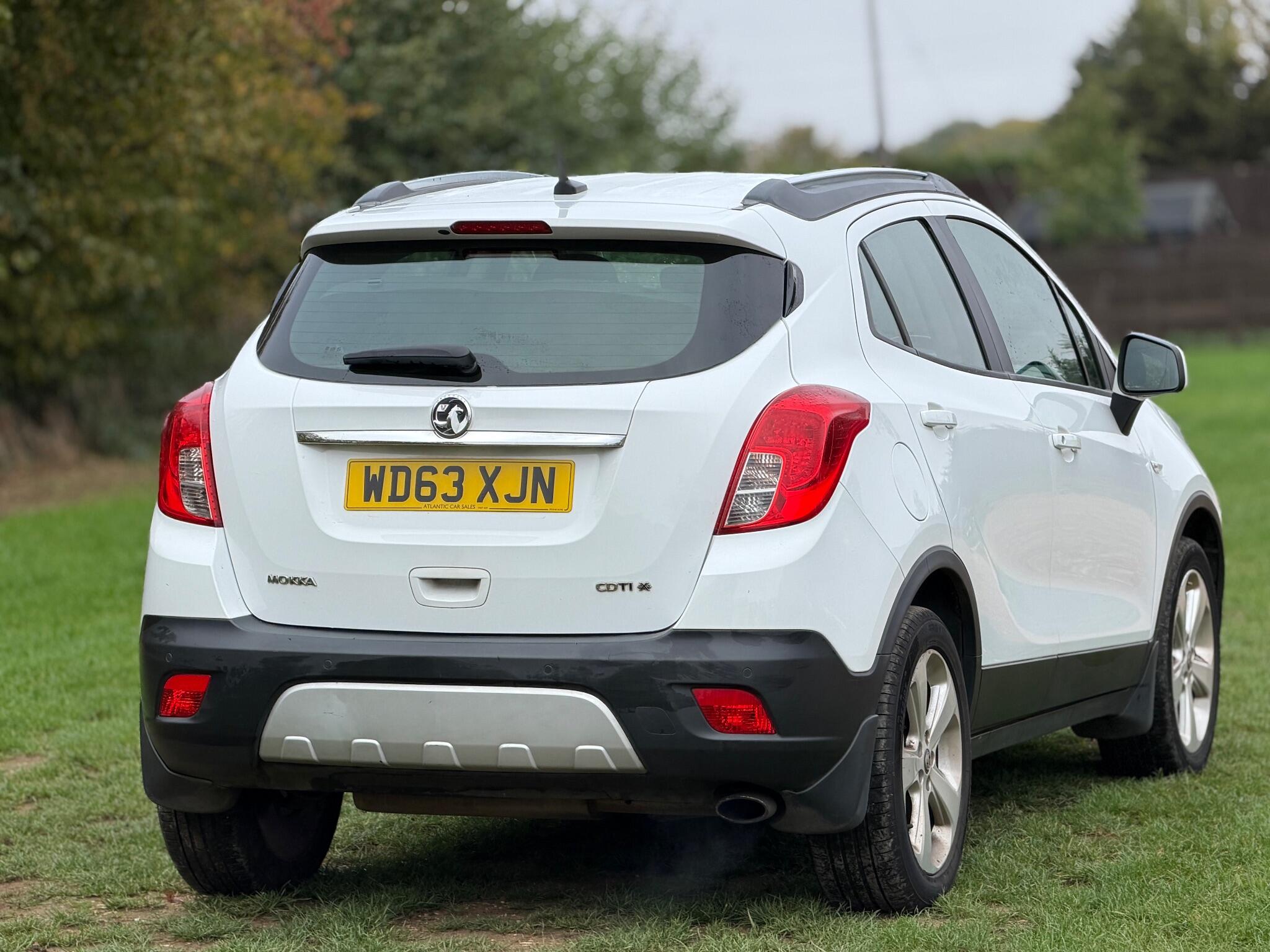 2014 Vauxhall Mokka 1.7 CDTi Exclusiv 4WD Euro 5 (s/s) 5dr image 11