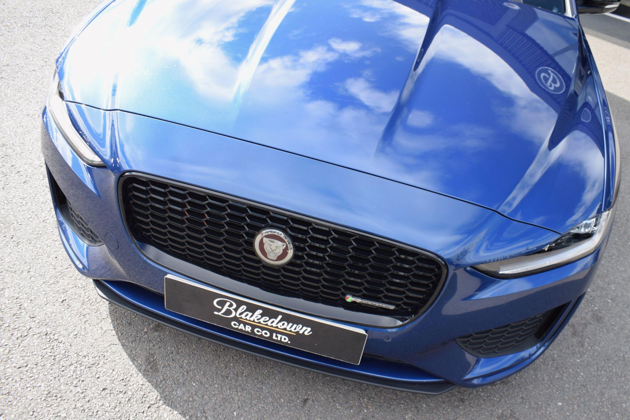 Jaguar Xe view 47