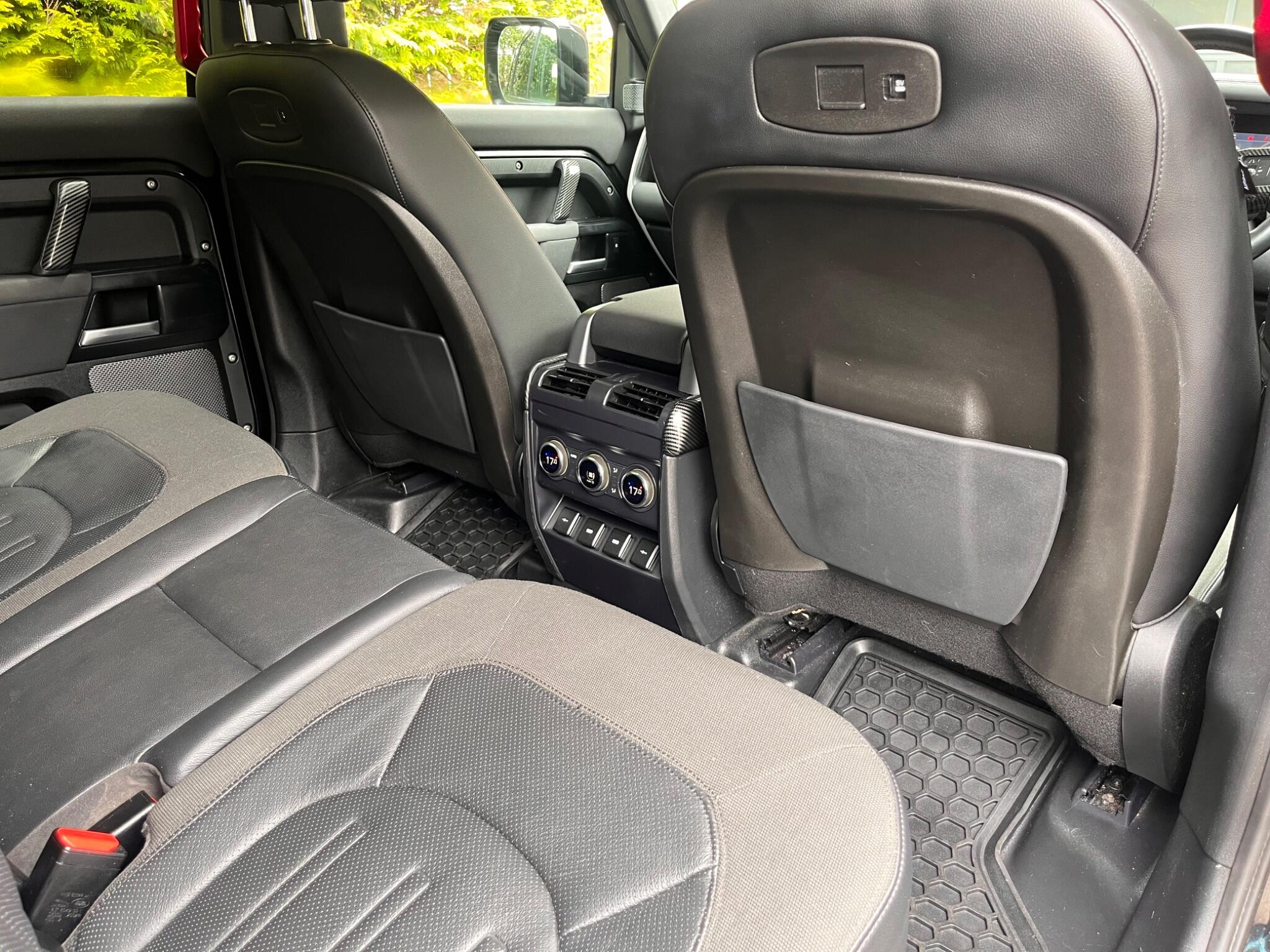 Land Rover Defender view 34