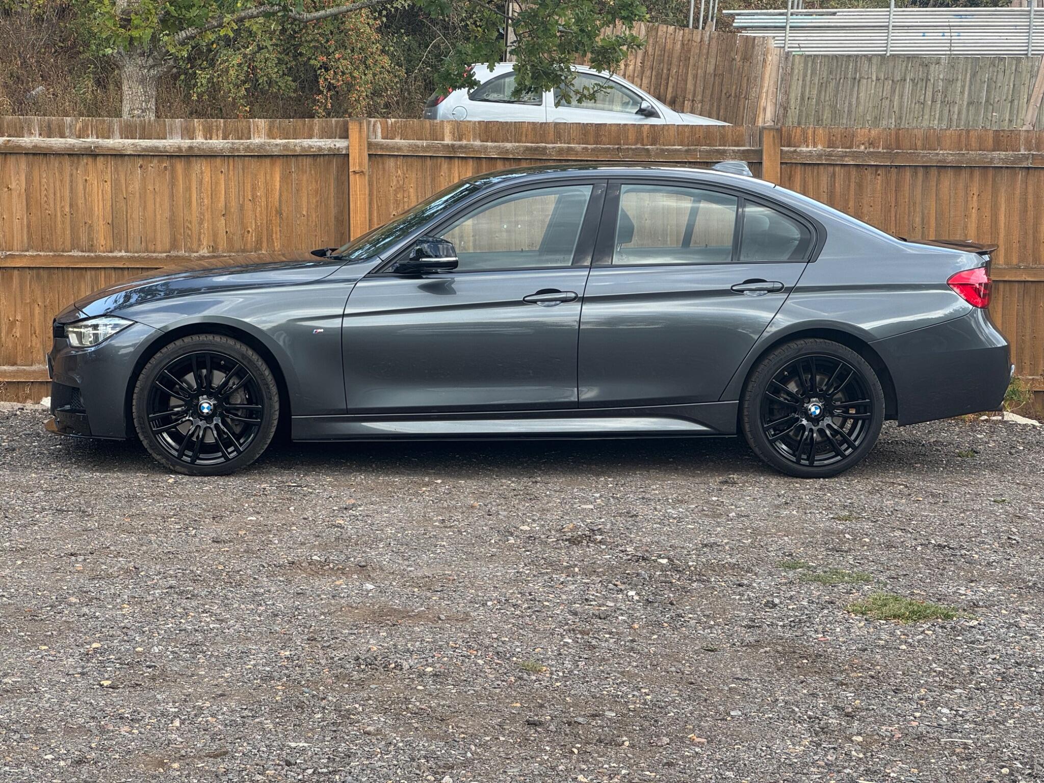 BMW 3 Series view 8