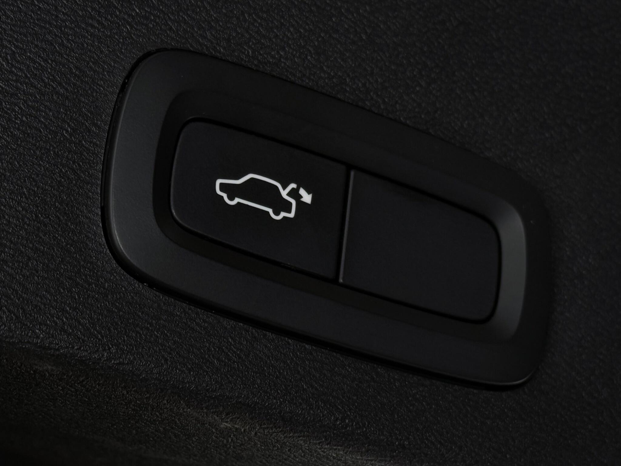 Volvo XC40 view 13