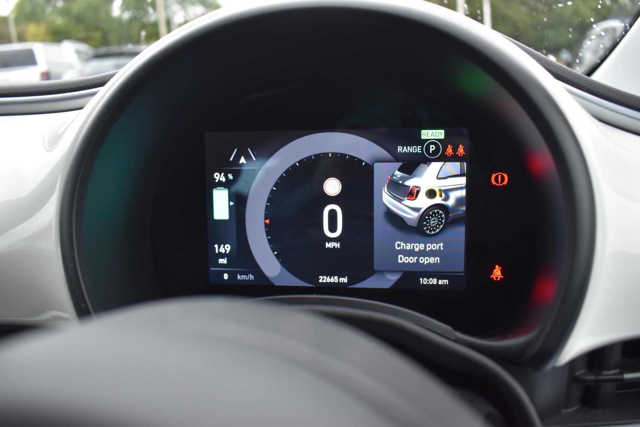 500e C - 42kWh Icon Auto 2dr - Image 29