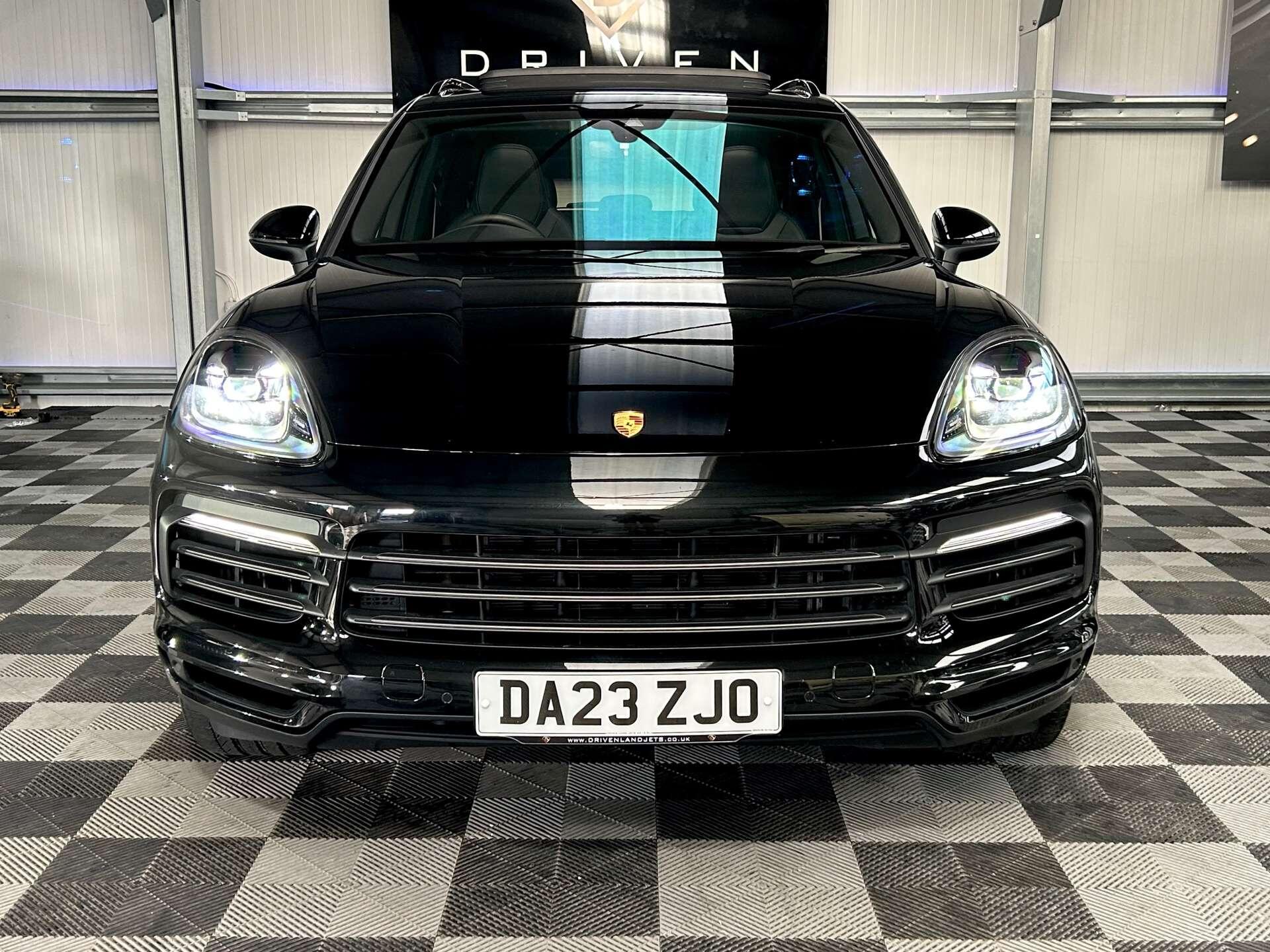 Porsche Cayenne view 7