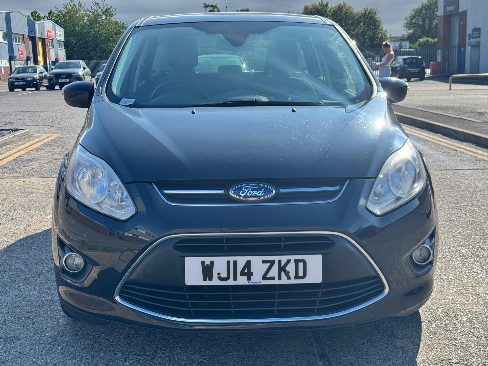 Ford C-Max view 2