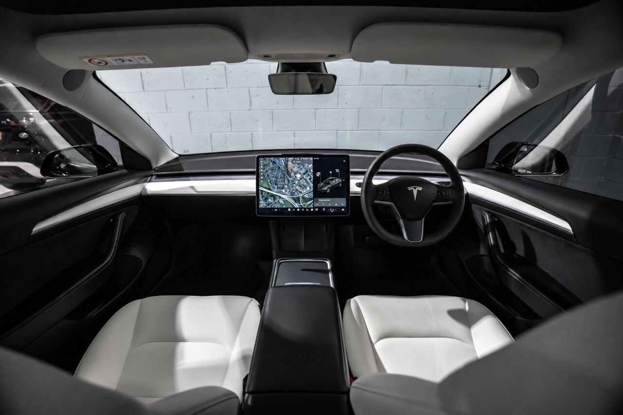 Tesla Model 3 view 2