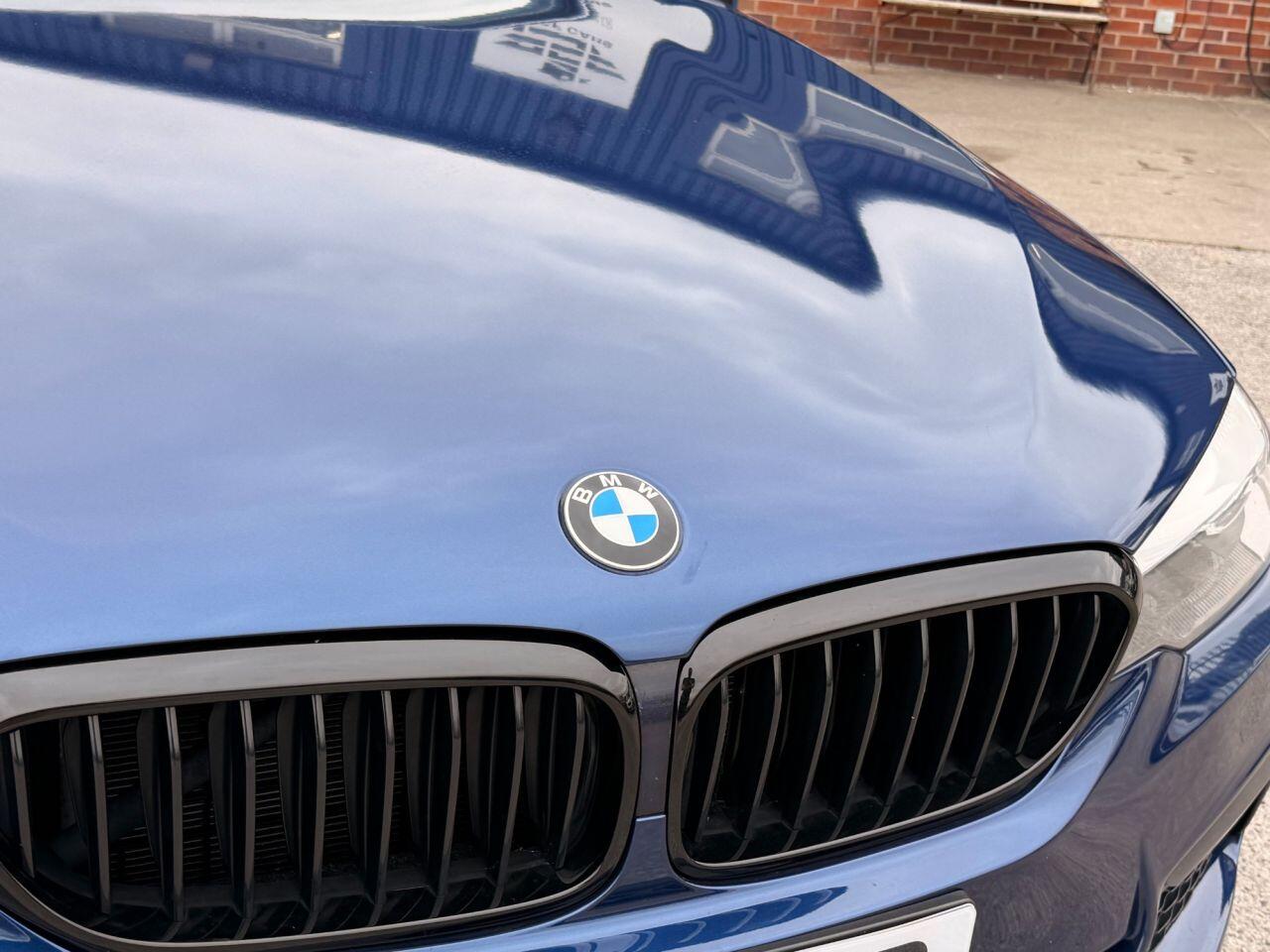 BMW 5 Series view 12
