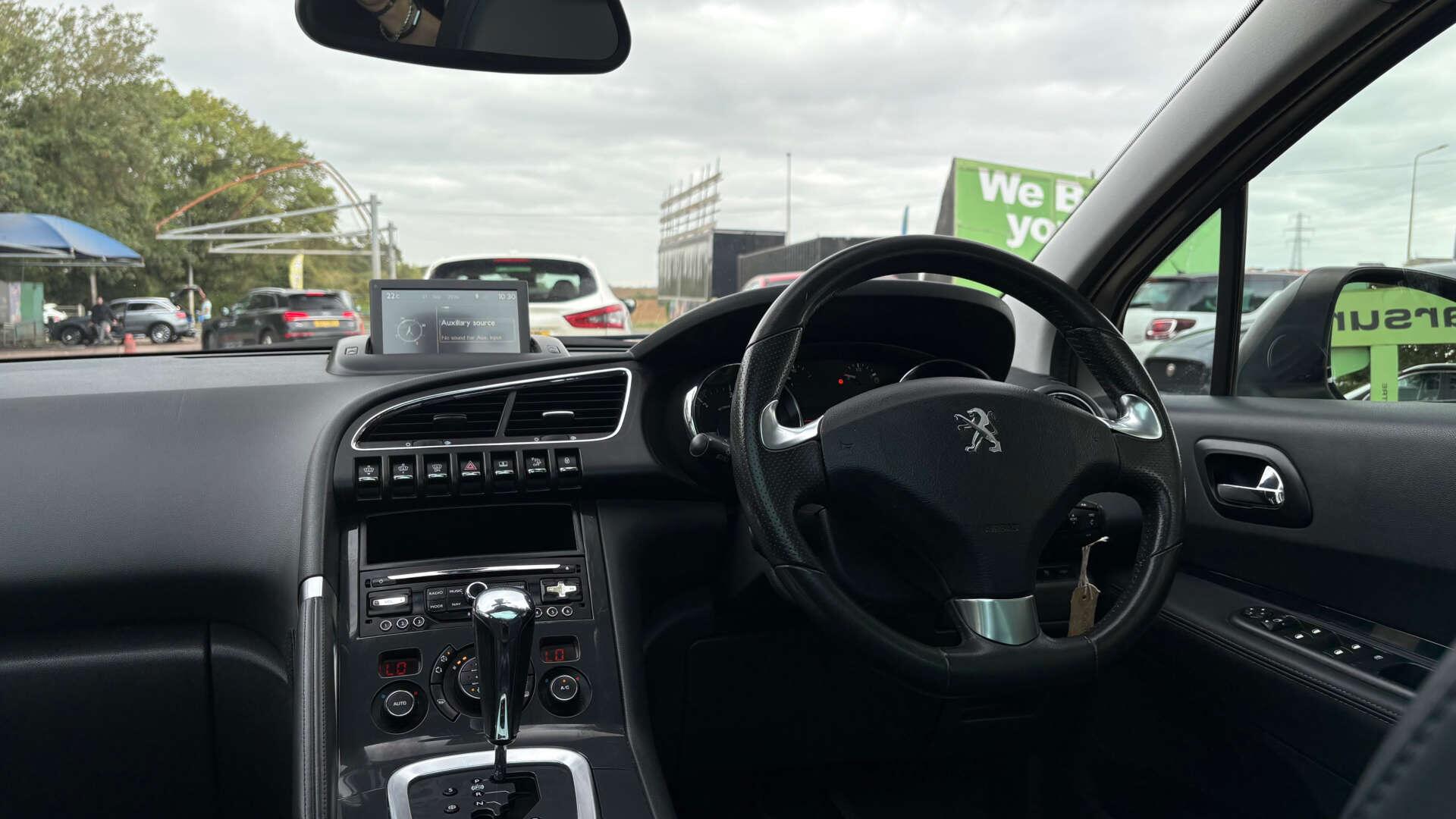 Peugeot 3008 view 32