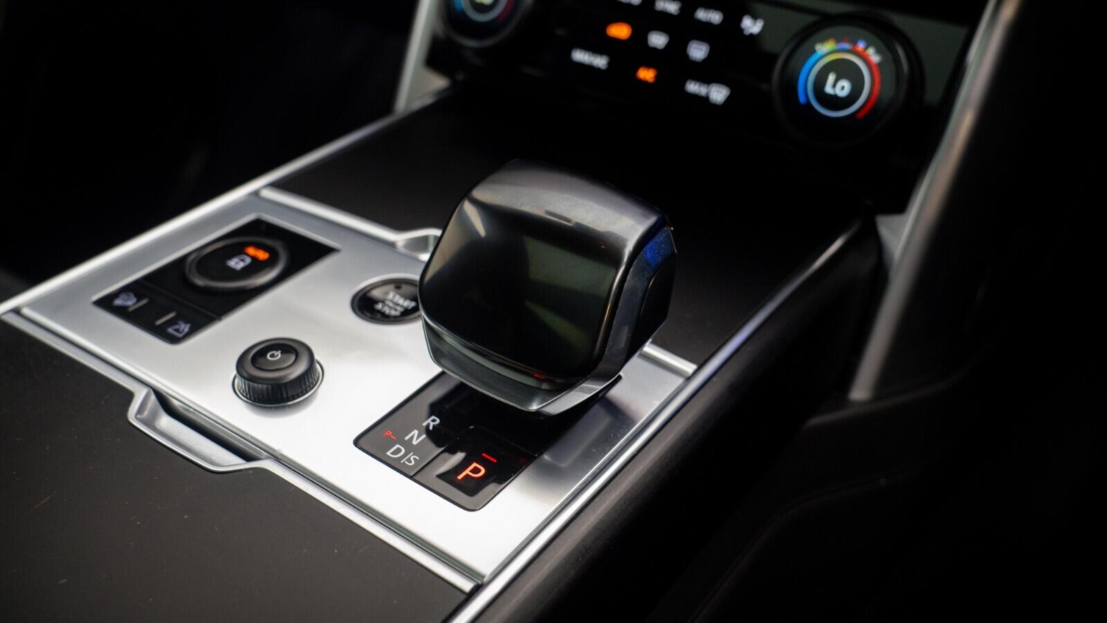 Land Rover Range Rover view 43