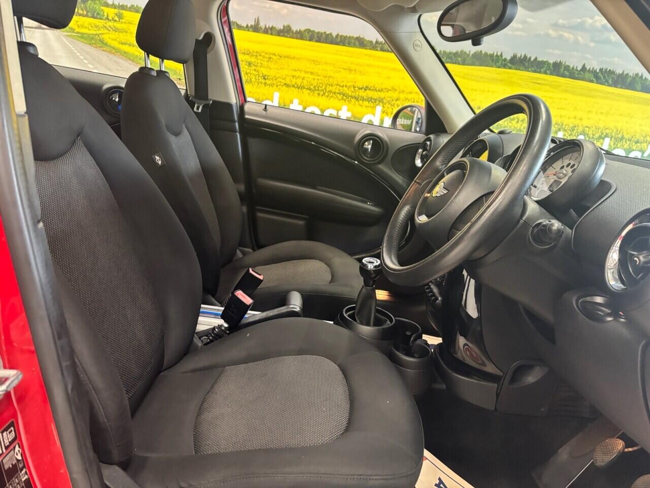 MINI Countryman view 15