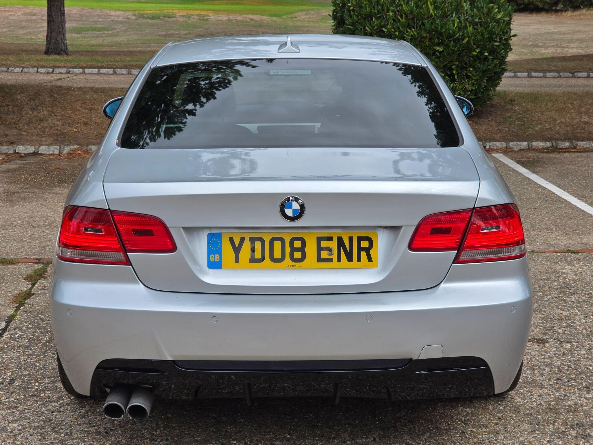 BMW 3 Series view 11