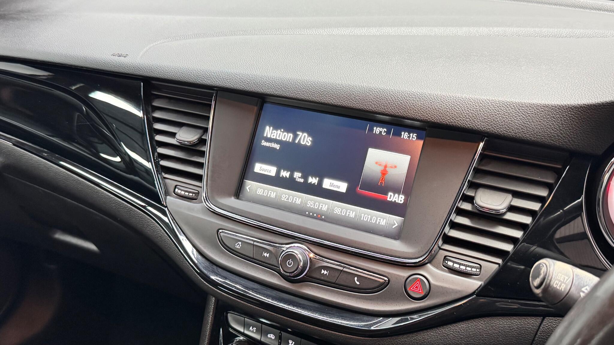 Vauxhall Astra view 48