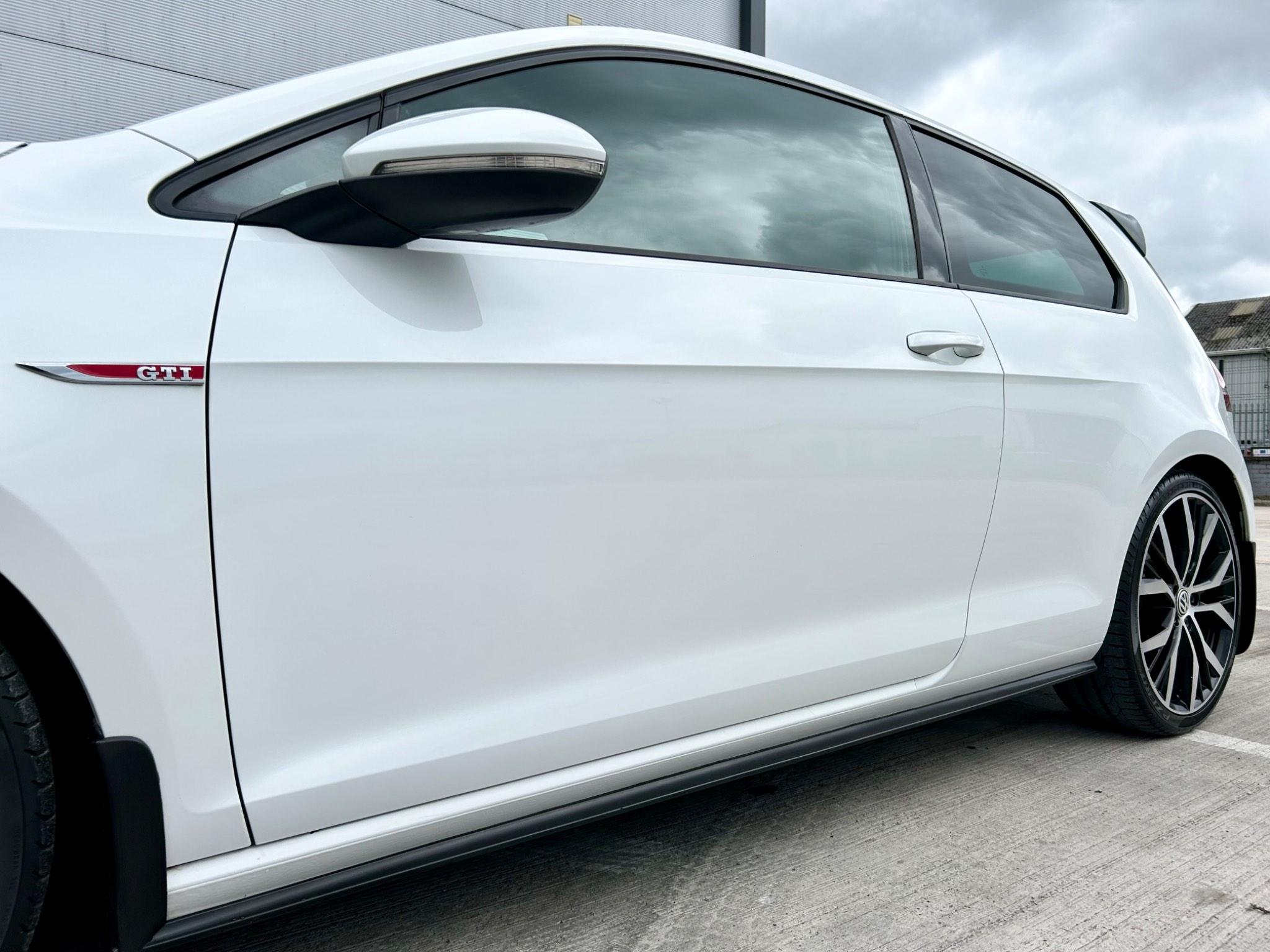 Volkswagen Golf view 10