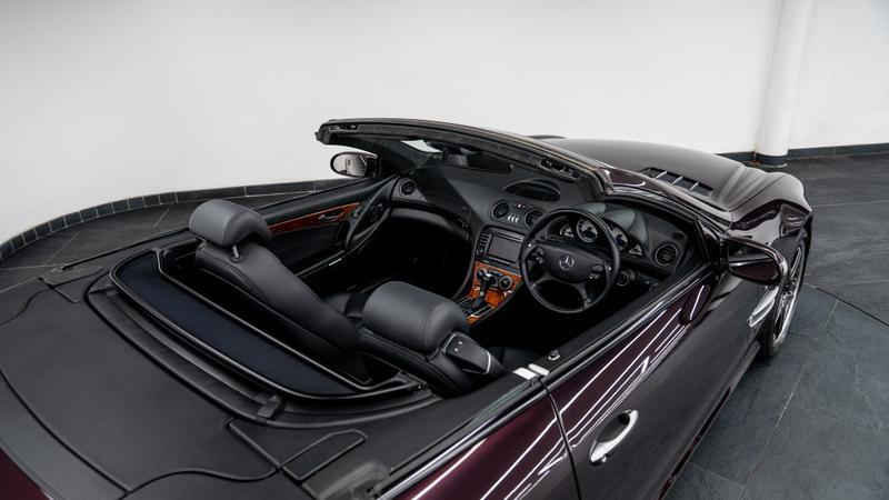 Mercedes-Benz SL view 22