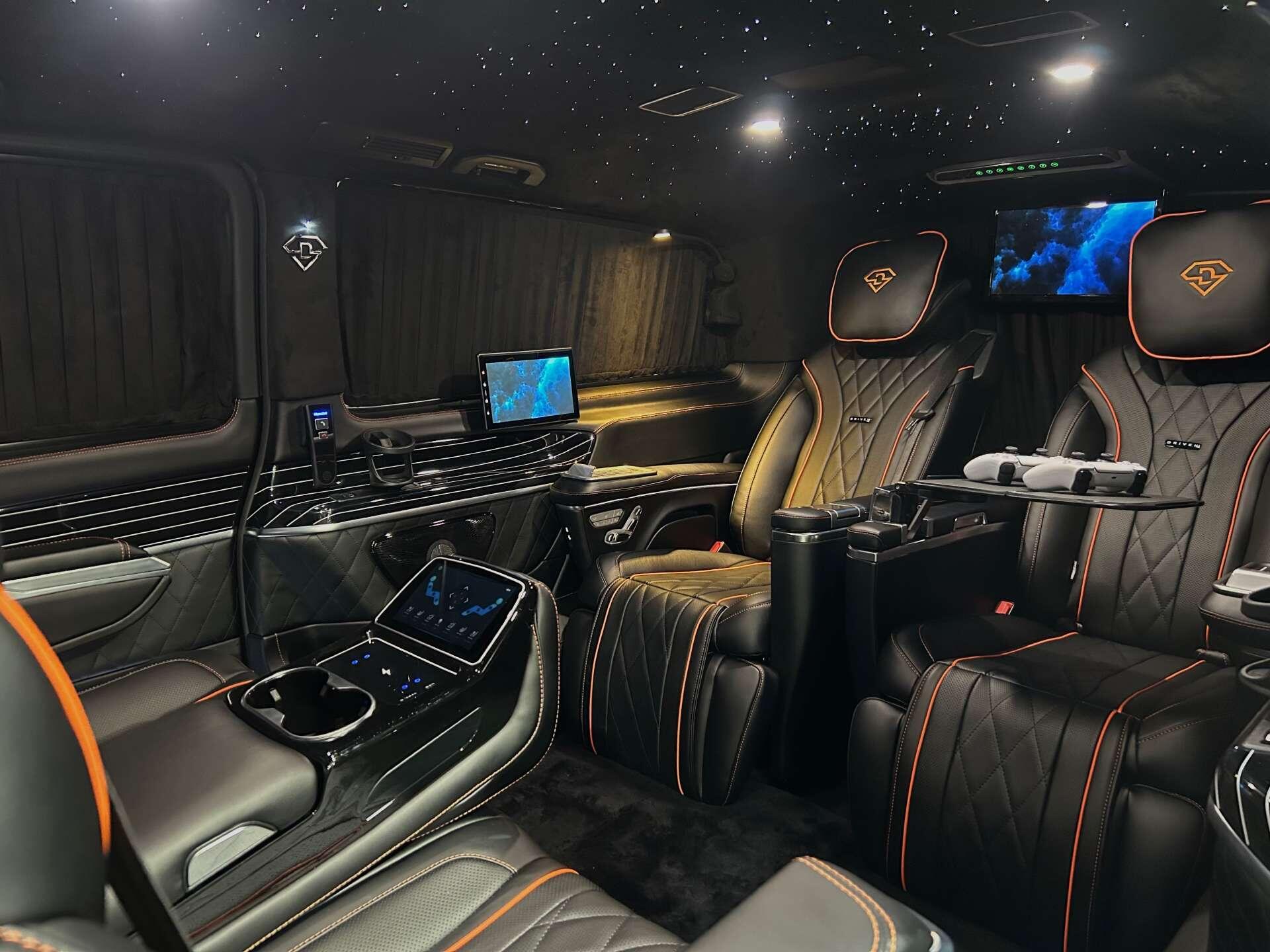 Mercedes-Benz V Class view 32
